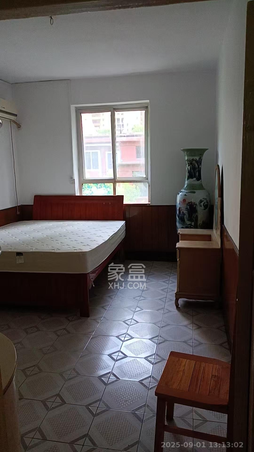 长沙花纸印刷厂宿舍 2室2厅1卫 1450.0元/月 长沙花纸印刷厂宿舍 2室2厅1卫 1450.0元/月室内图