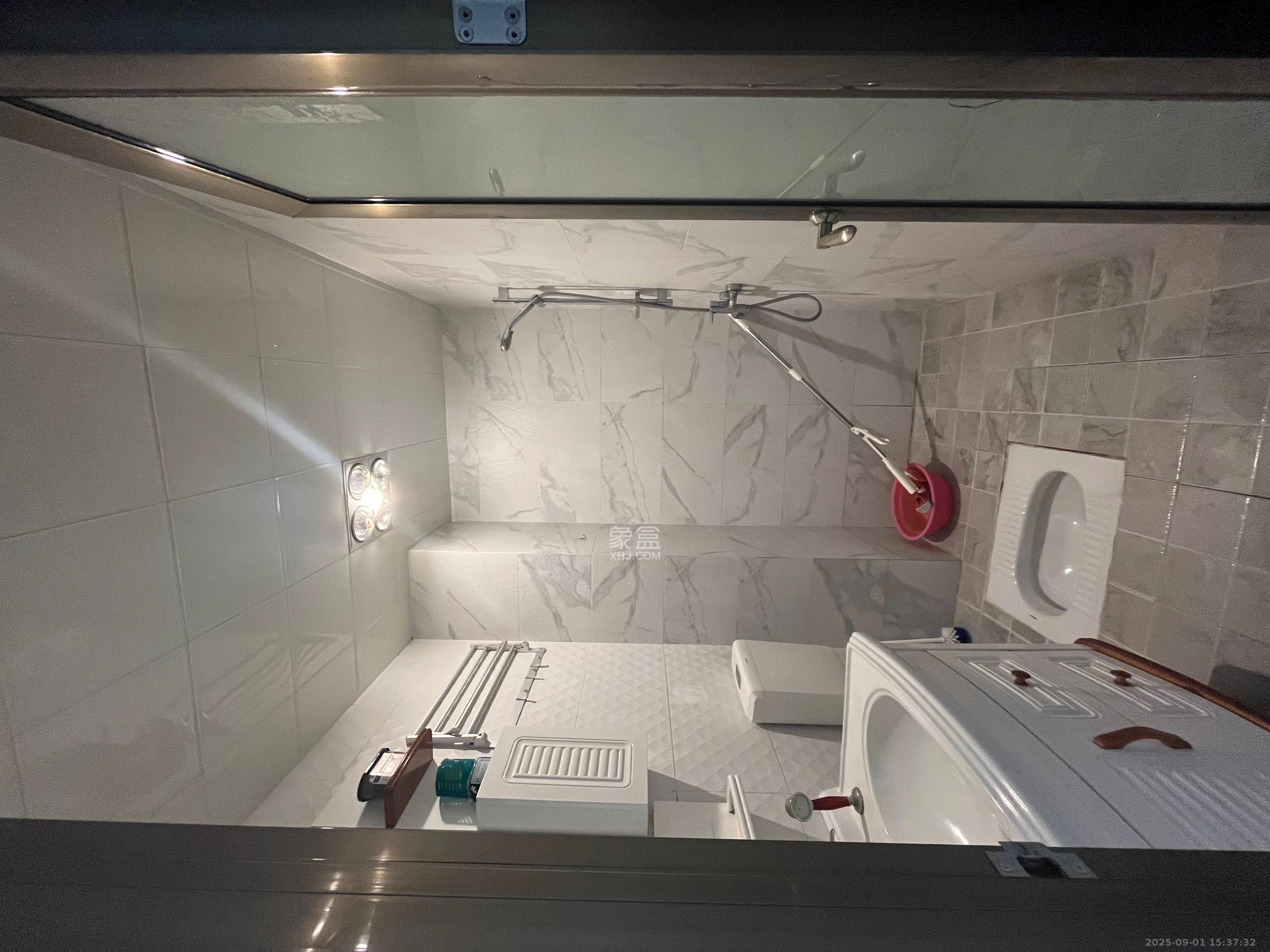 博林云栖  2室2厅1卫    2100.0元/月 博林云栖  2室2厅1卫    2100.0元/月室内图