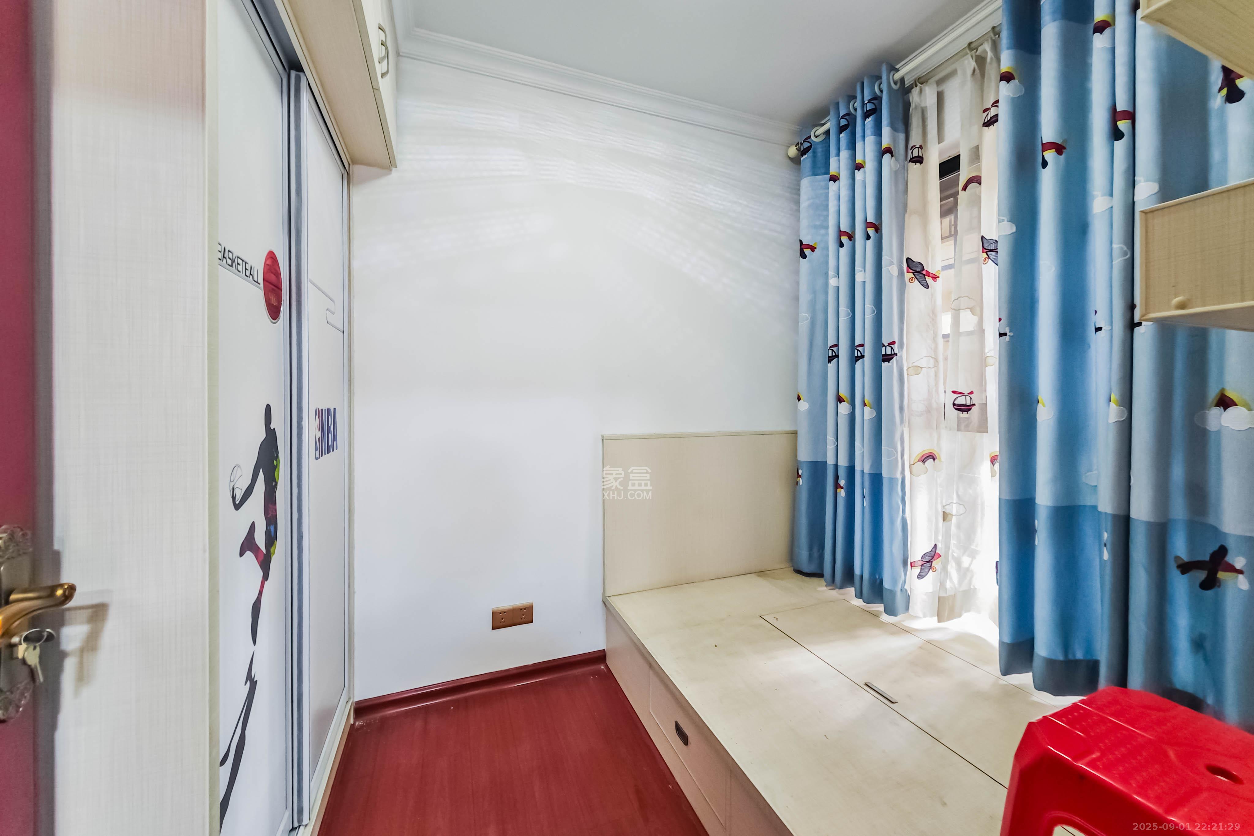 绿地之窗 3室1厅1卫 78.0万 绿地之窗 3室1厅1卫 78.0万卧室