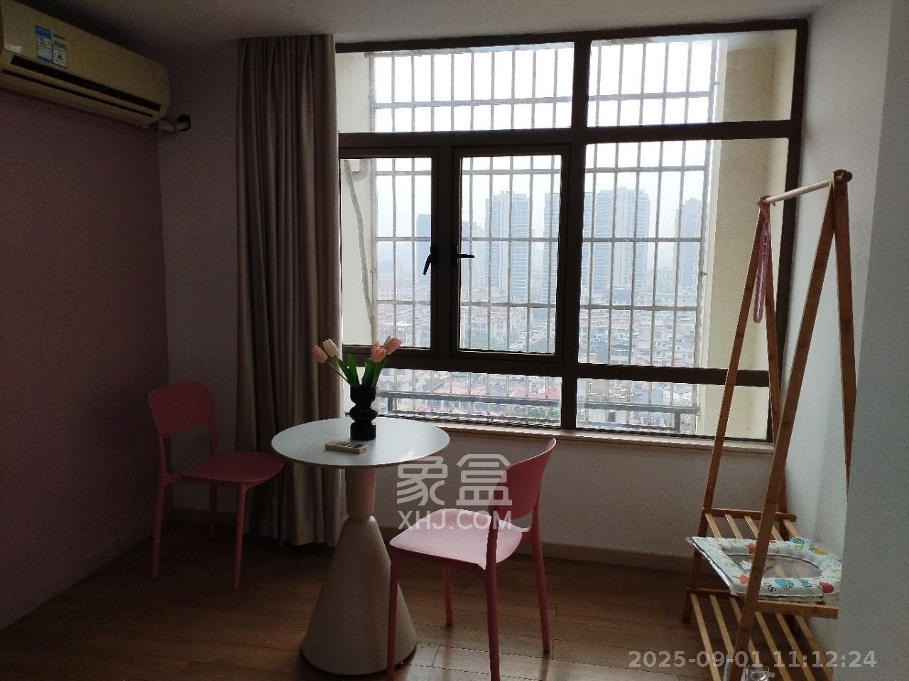 米兰春天 1室1厅1卫 1200.0元/月 米兰春天 1室1厅1卫 1200.0元/月室内图