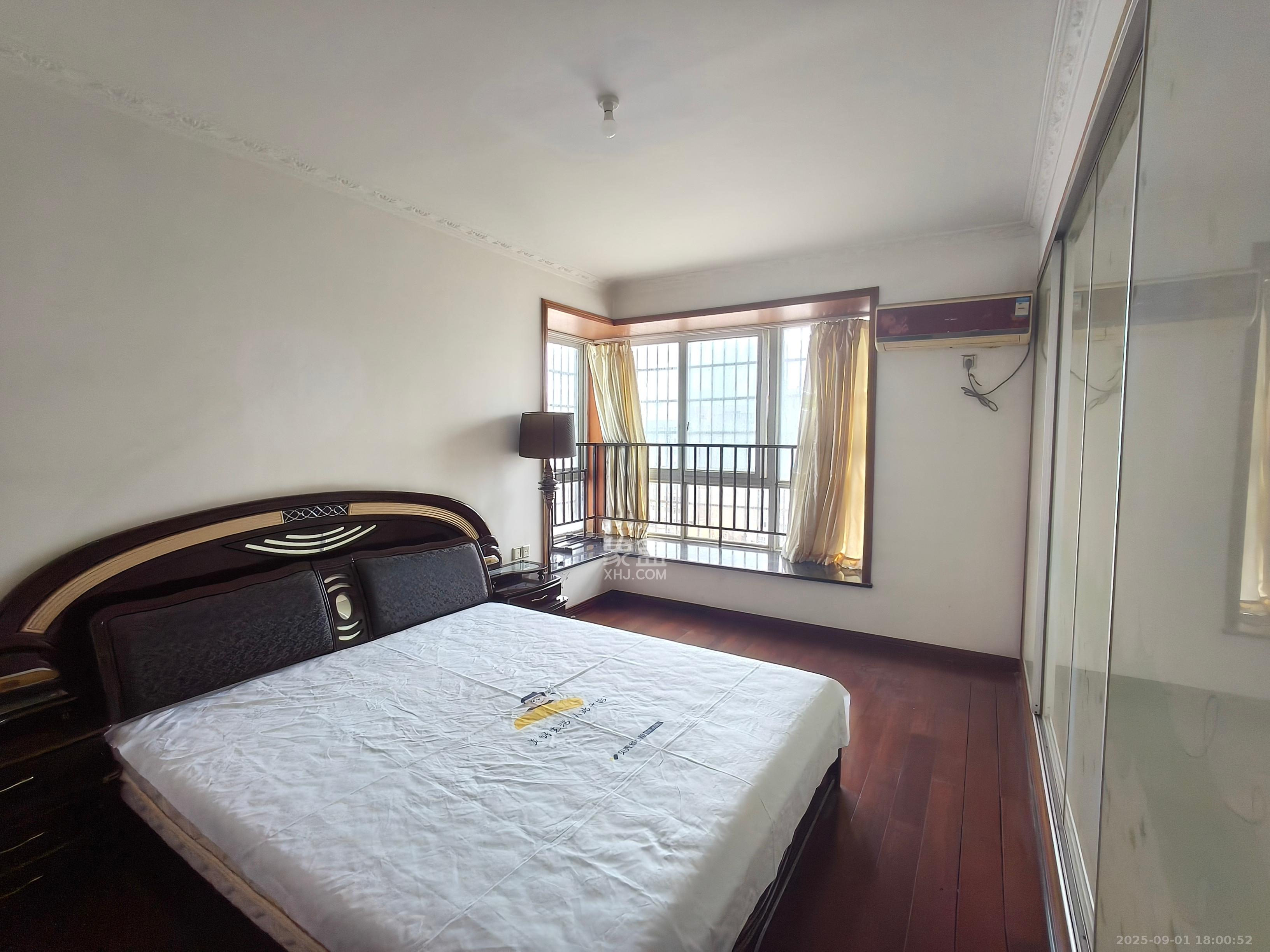 筑梦园 4室2厅2卫 2500.0元/月 筑梦园 4室2厅2卫 2500.0元/月室内图