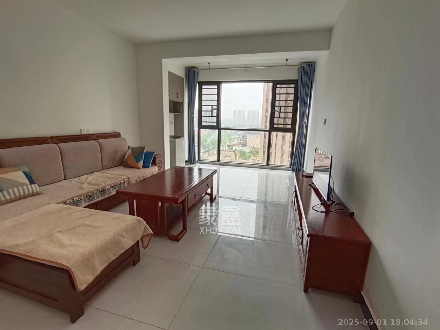 华城城市广场  3室2厅2卫    1700.0元/月 华城城市广场  3室2厅2卫    1700.0元/月