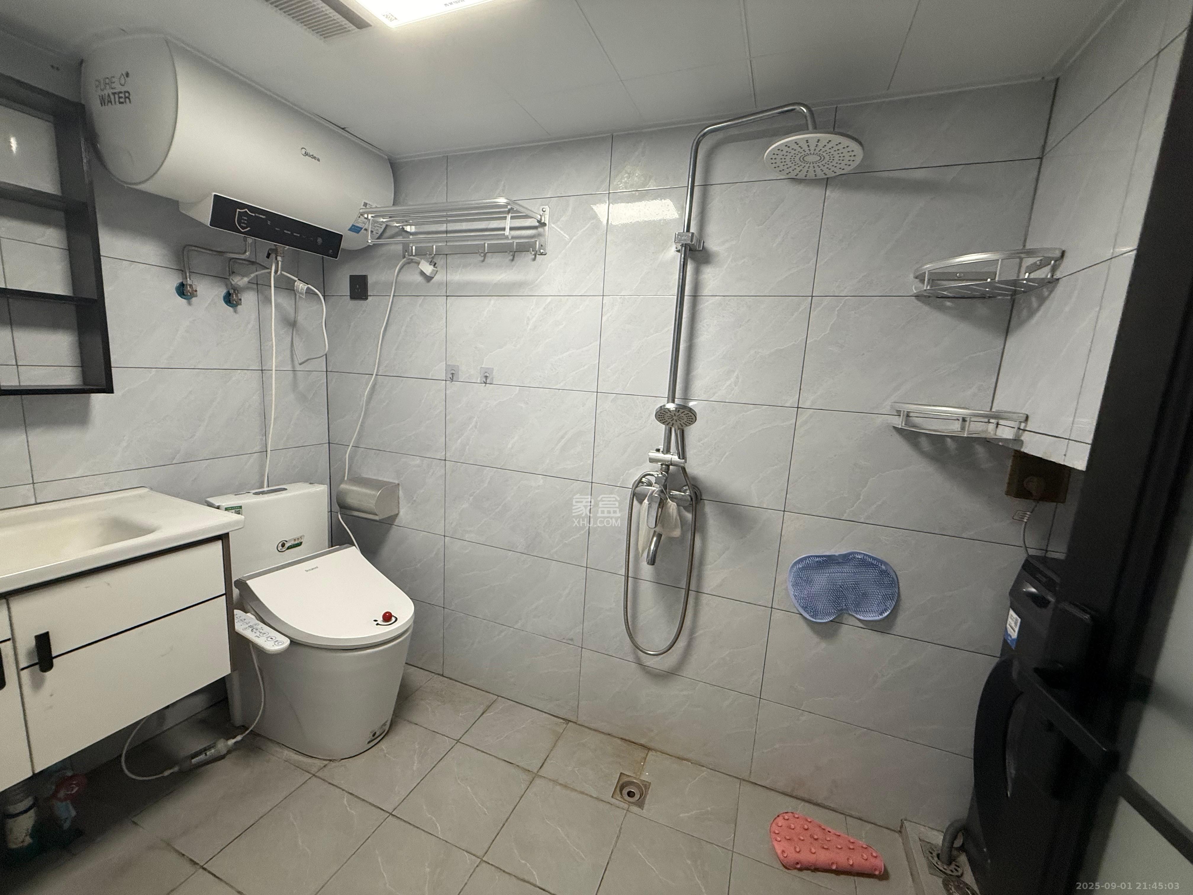 保利天禧EF区  2室2厅1卫    2600.0元/月 保利天禧EF区  2室2厅1卫    2600.0元/月室内图