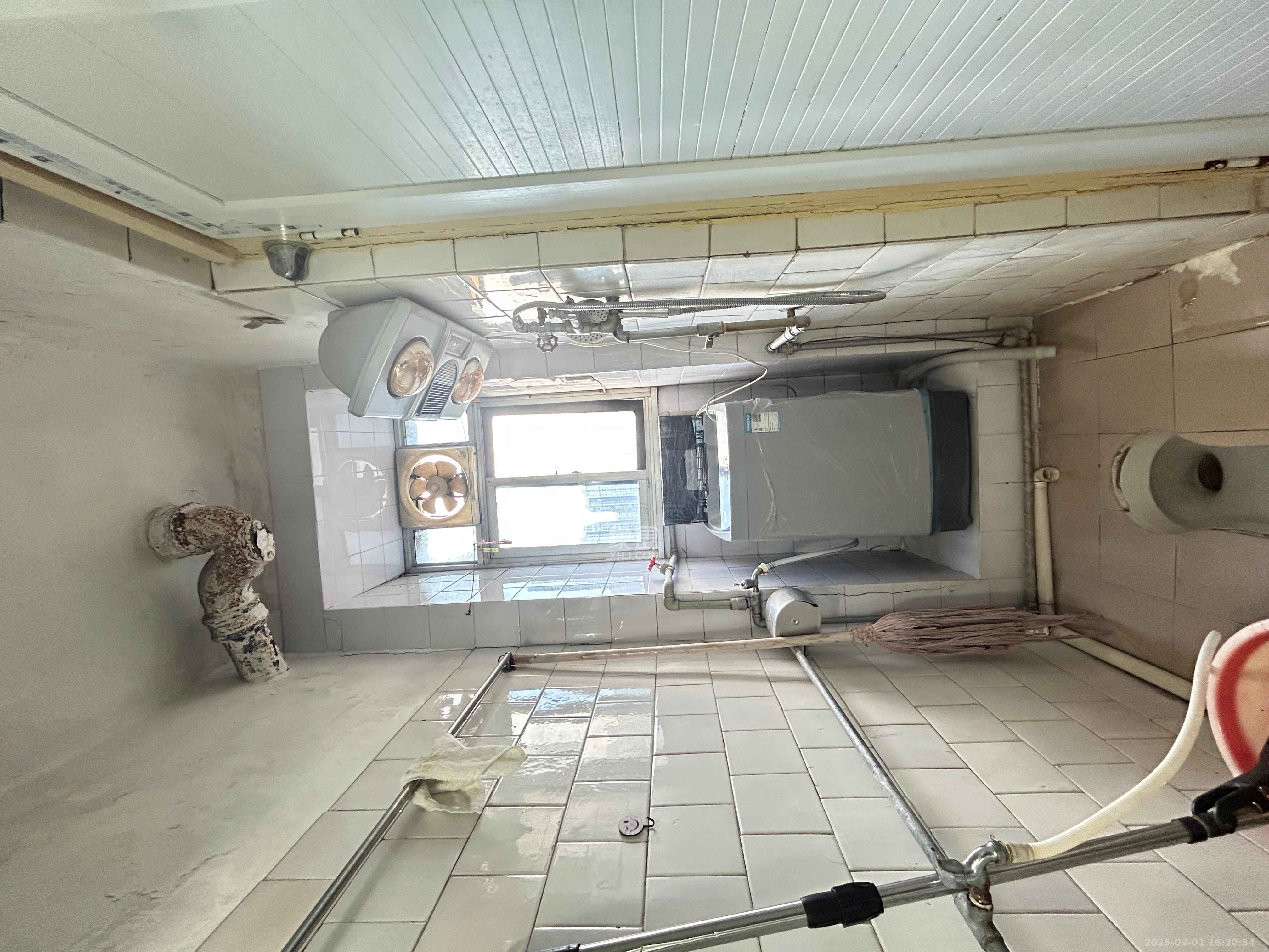 三角塘88号(原长沙市轻化公司宿舍) 2室2厅1卫 1300.0元/月 三角塘88号(原长沙市轻化公司宿舍) 2室2厅1卫 1300.0元/月室内图