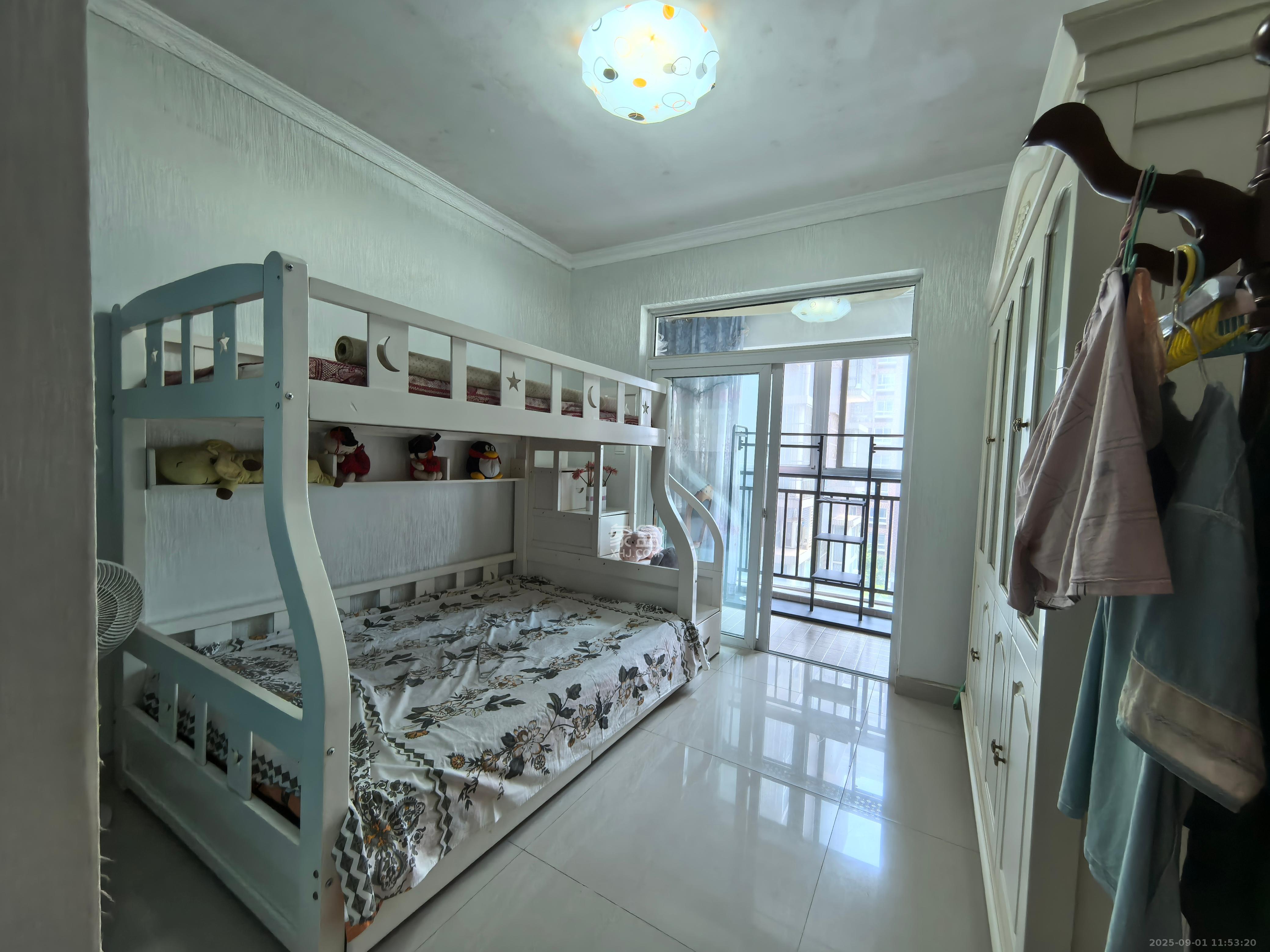 中悦领秀金都 3室2厅1卫 2500.0元/月 中悦领秀金都 3室2厅1卫 2500.0元/月室内图