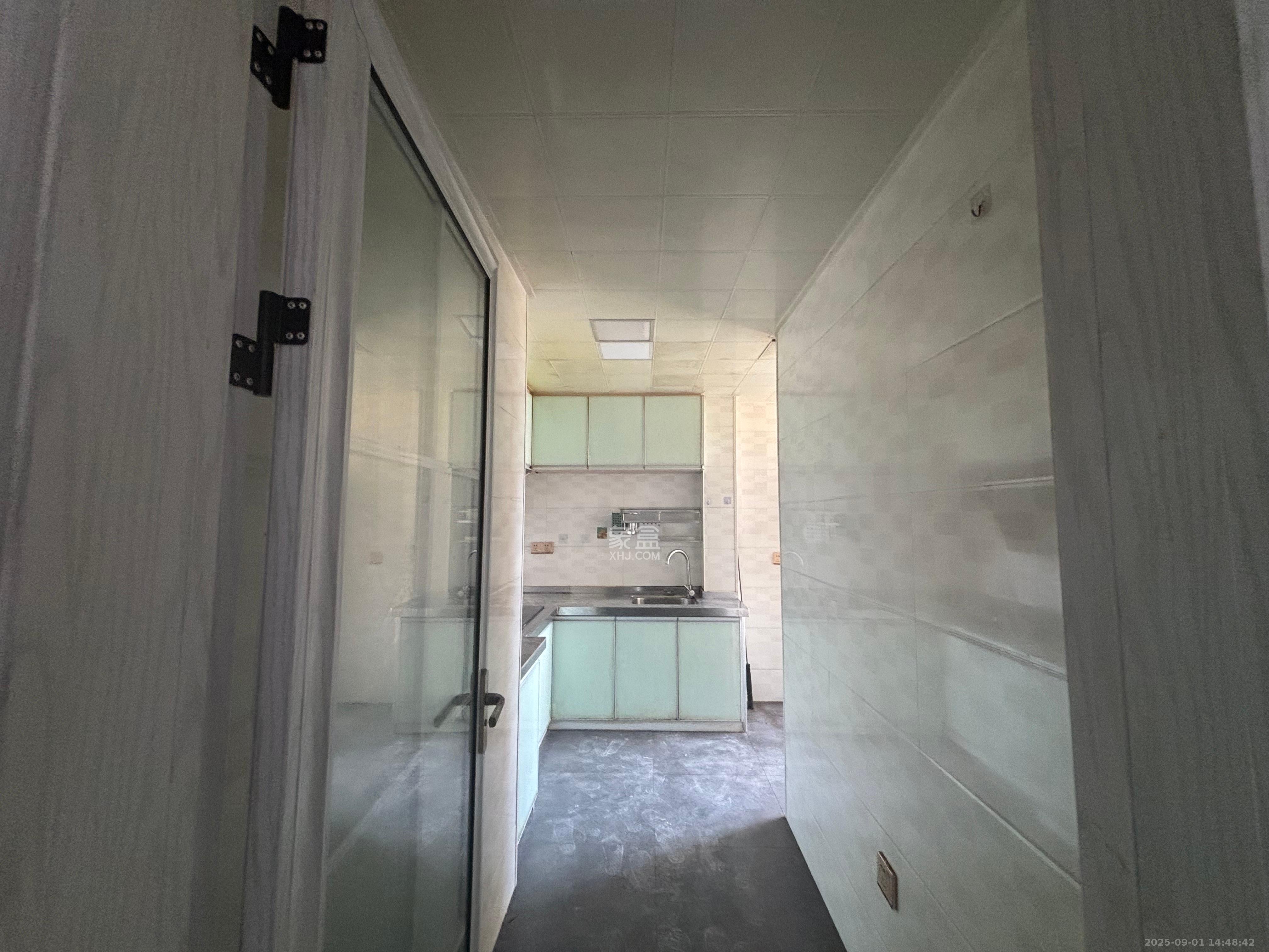 荷韵园 2室2厅1卫 1700.0元/月 荷韵园 2室2厅1卫 1700.0元/月室内图