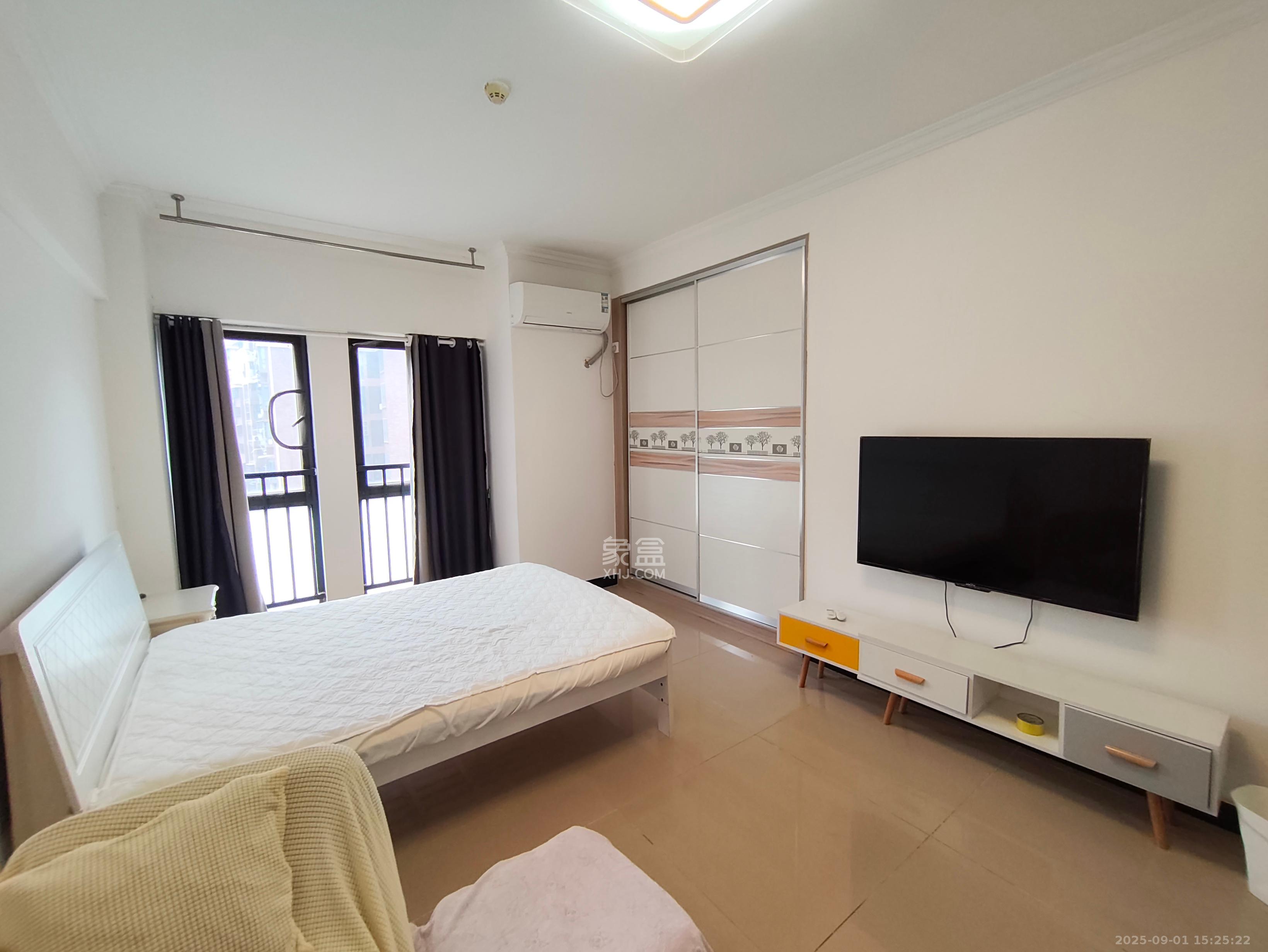 鑫远玲珑  1室2厅1卫    1600.0元/月 鑫远玲珑  1室2厅1卫    1600.0元/月室内图