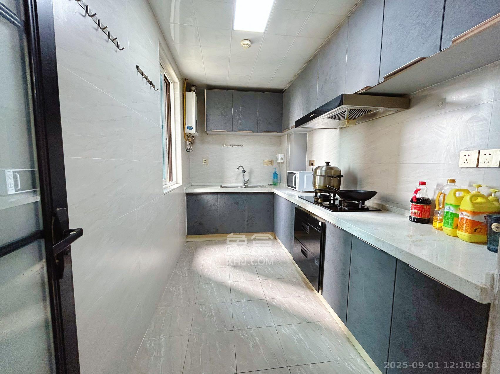 北辰三角洲C3区  4室2厅2卫    4200.0元/月 北辰三角洲C3区  4室2厅2卫    4200.0元/月室内图