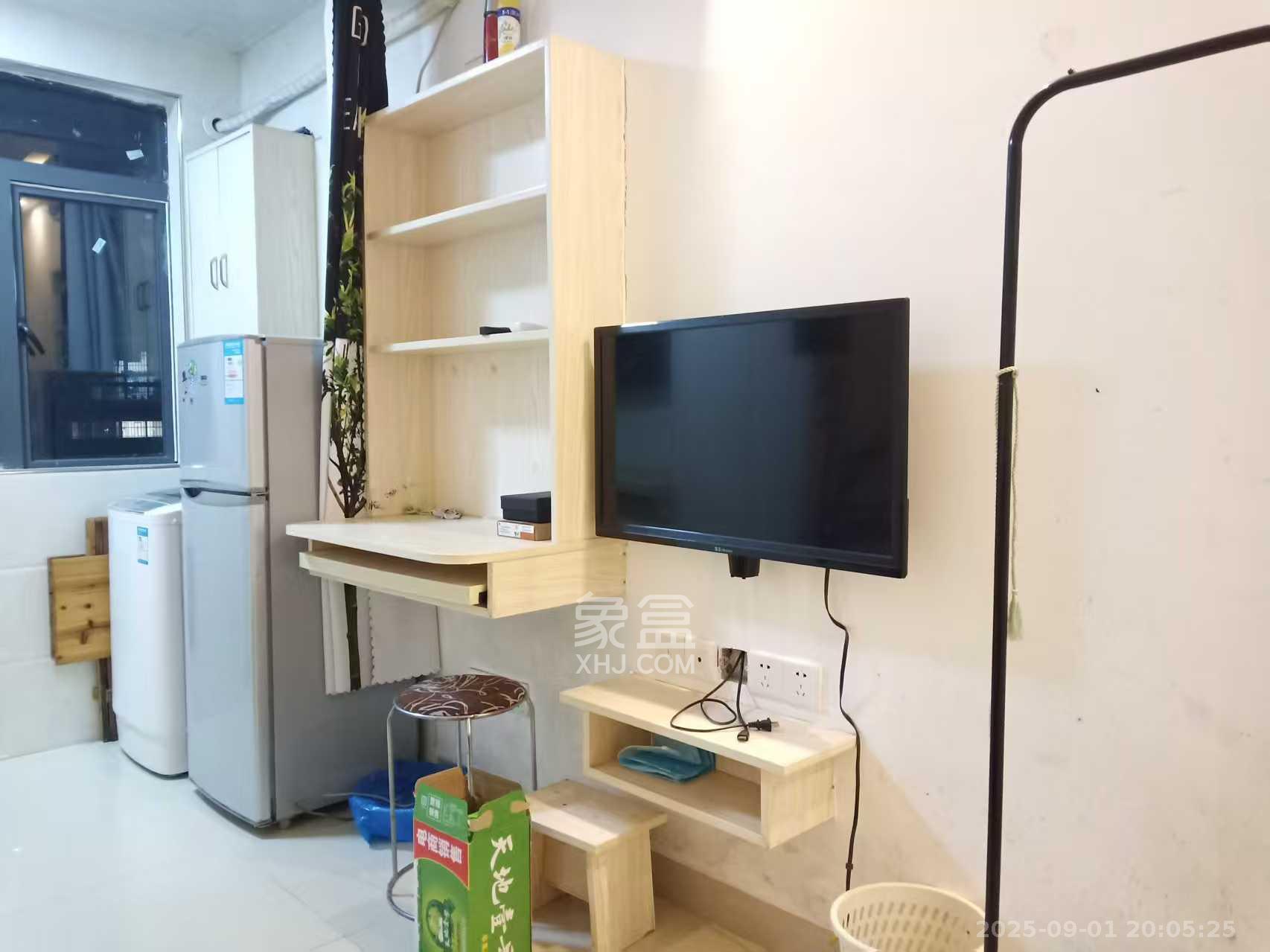 保利麓谷林语I区  1室1厅1卫    1000.0元/月