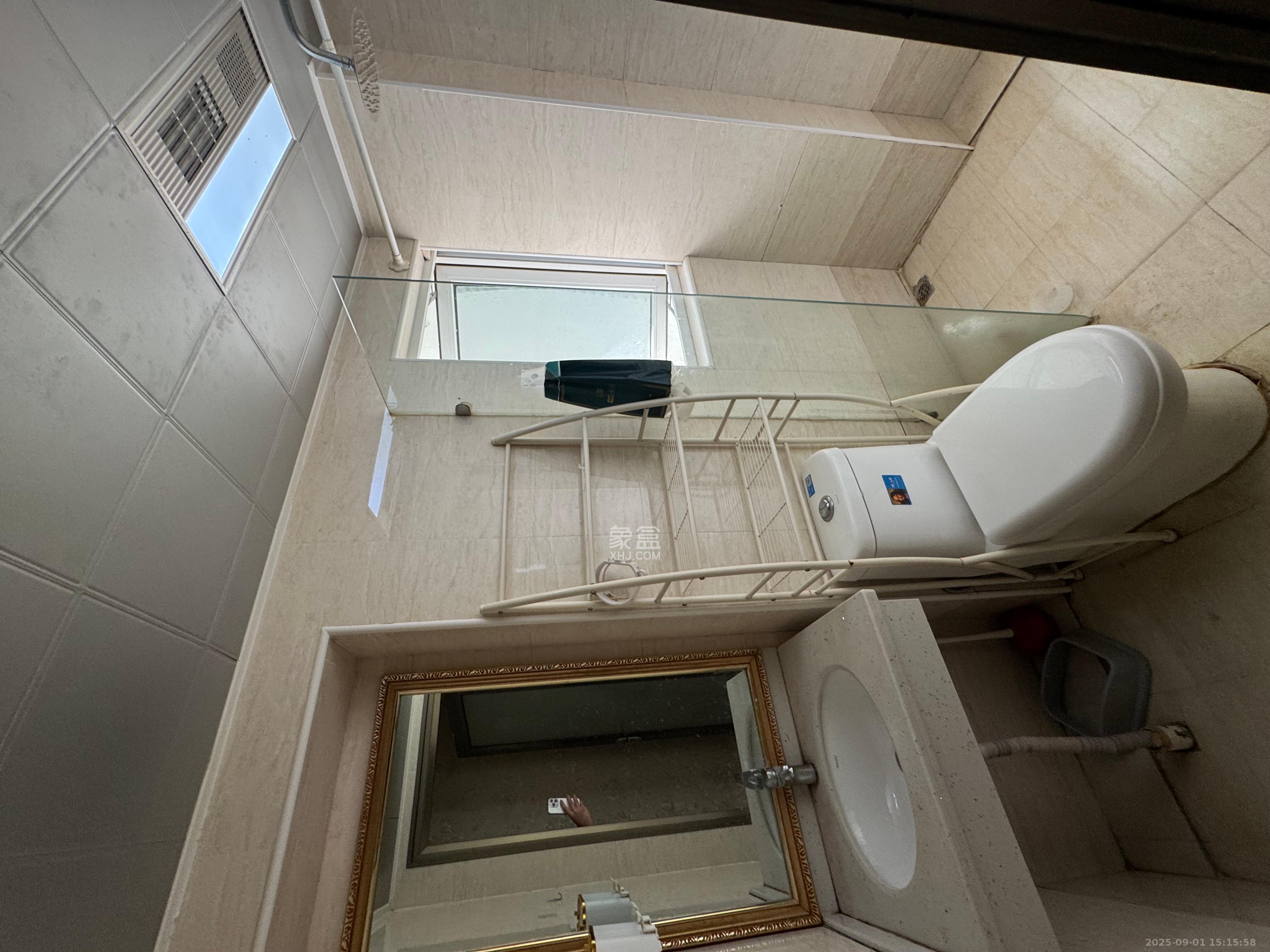 鸥波港湾 2室2厅1卫 2100.0元/月 鸥波港湾 2室2厅1卫 2100.0元/月室内图