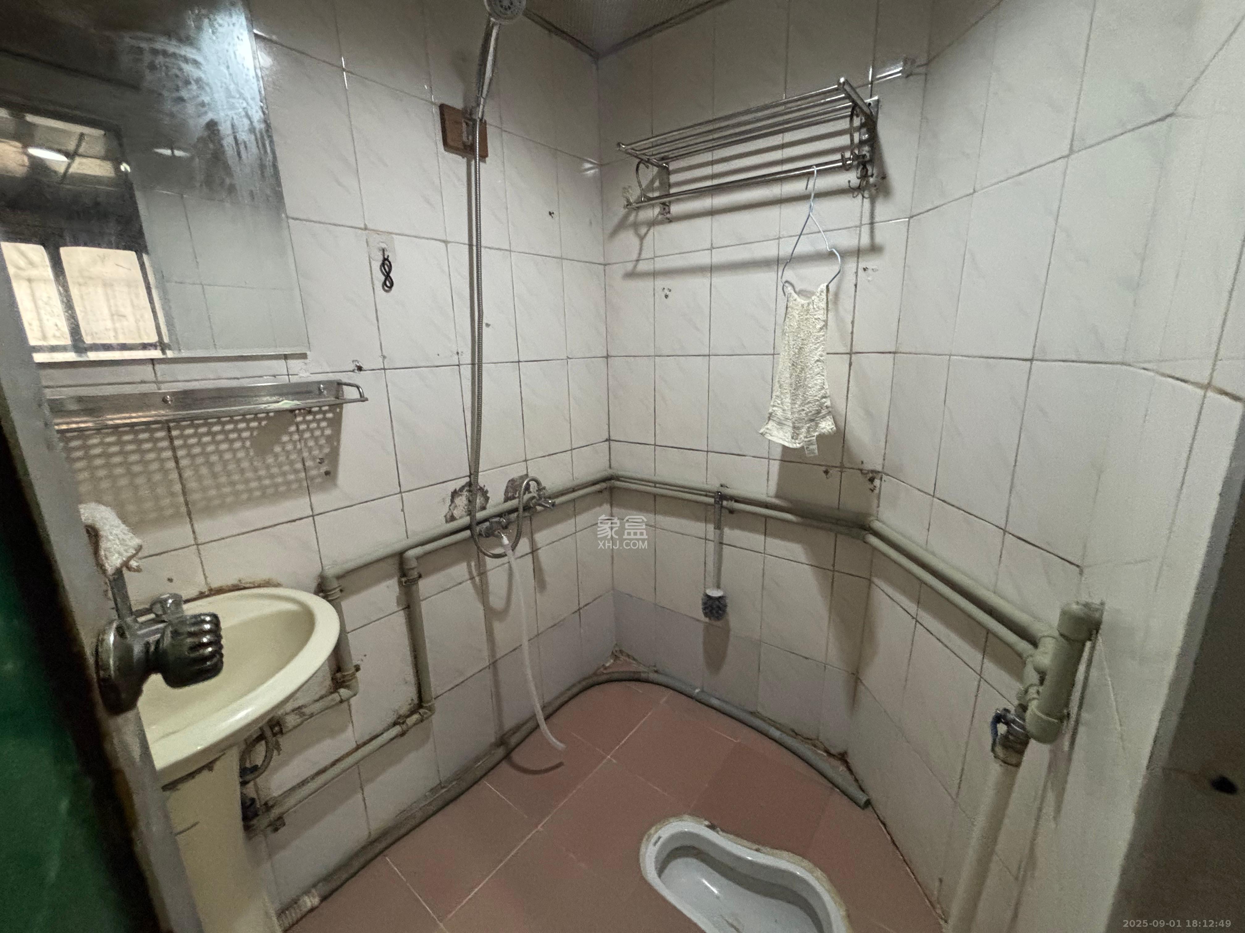 中国银行宿舍 2室1厅1卫 1100.0元/月 中国银行宿舍 2室1厅1卫 1100.0元/月室内图