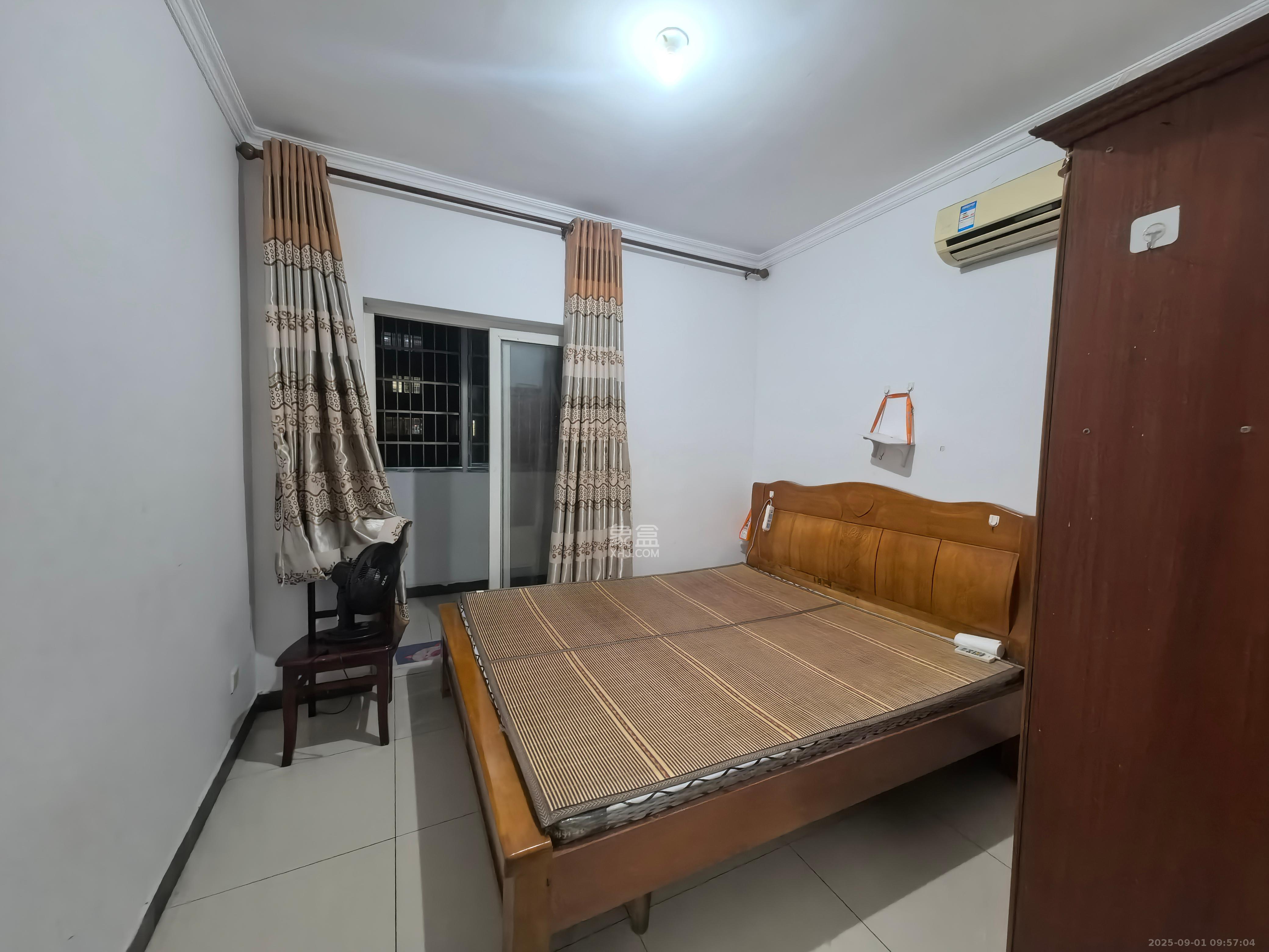 锦璨家园  3室2厅1卫    1600.0元/月 锦璨家园  3室2厅1卫    1600.0元/月室内图