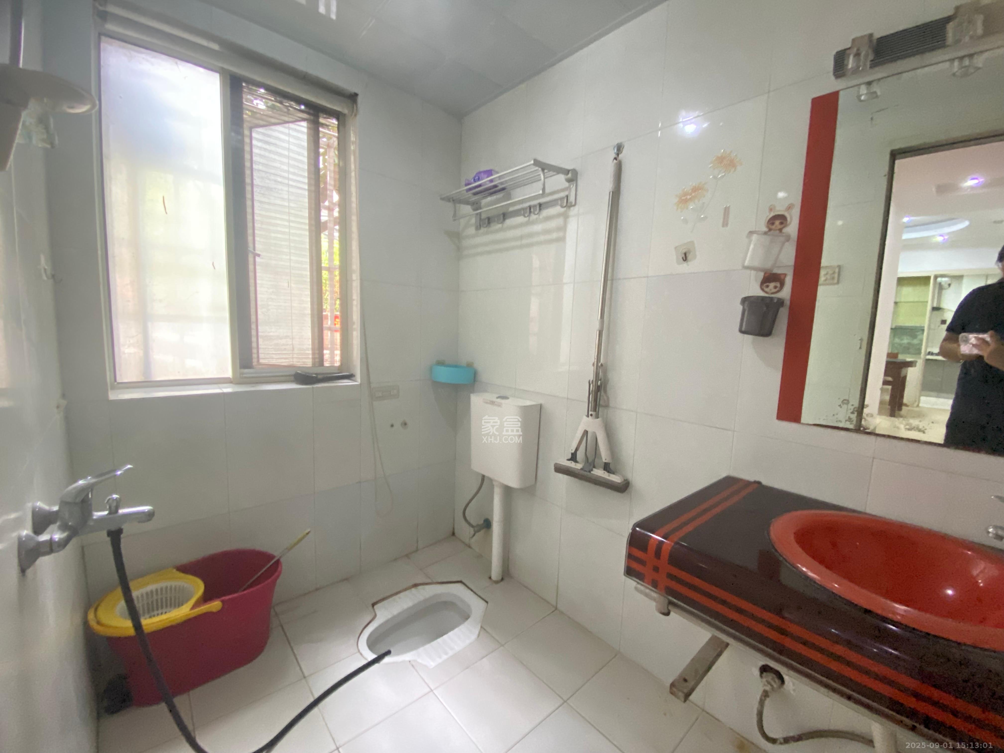 幸福里(幸福里一期) 3室2厅2卫 1700.00元/月 幸福里(幸福里一期) 3室2厅2卫 1700.00元/月室内图