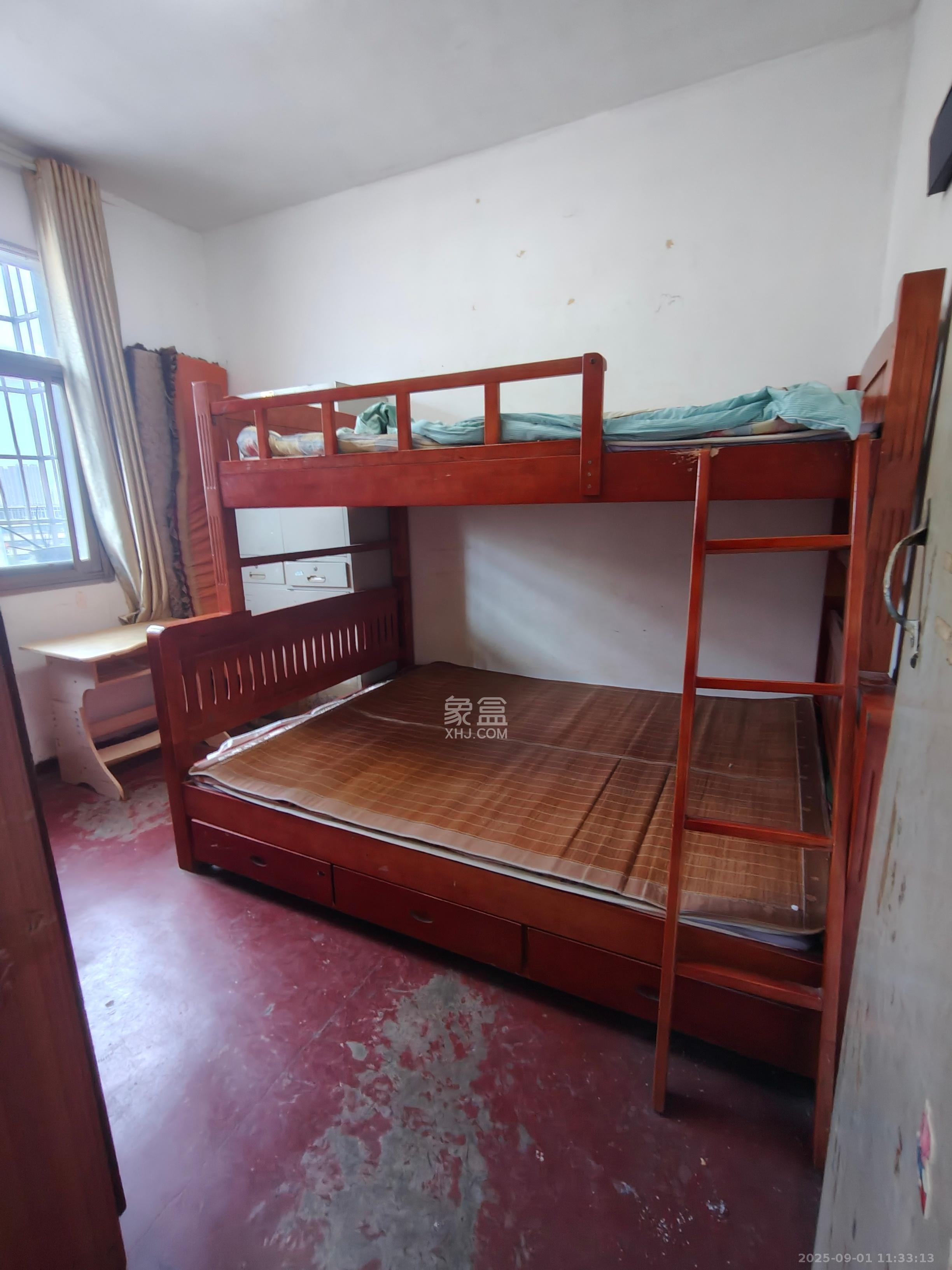 中建五局信和苑三区 2室1厅1卫 1100.0元/月 中建五局信和苑三区 2室1厅1卫 1100.0元/月室内图