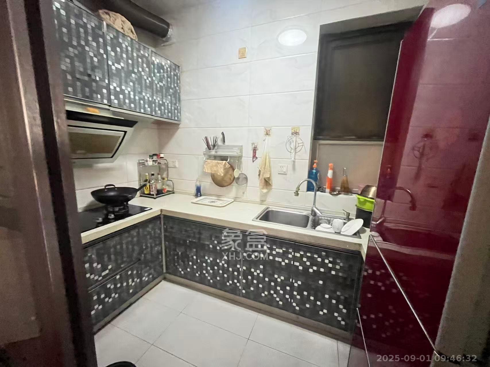 怡海星城  2室2厅1卫    1600.0元/月室内图