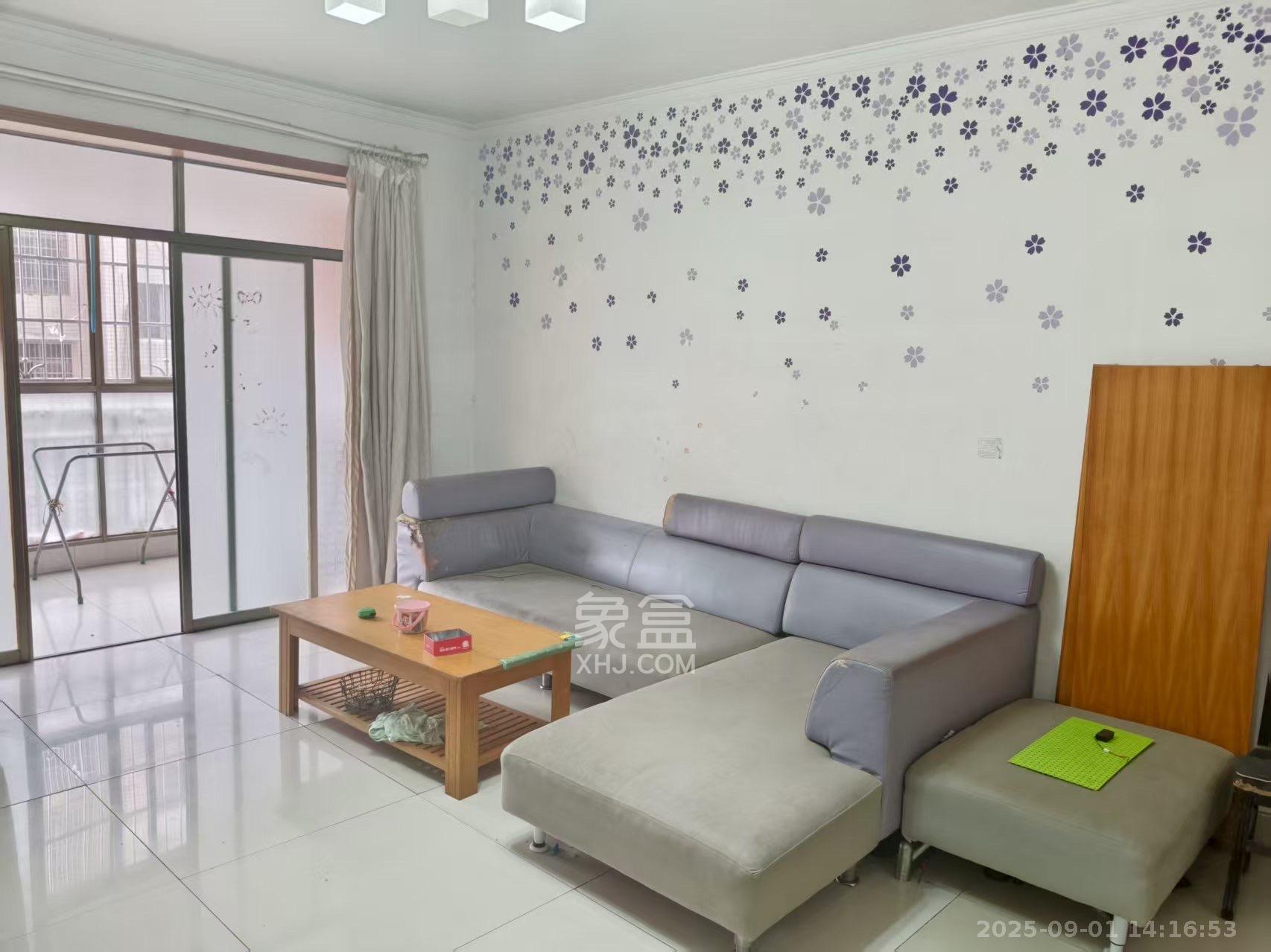 雄海花园 3室2厅2卫 2500.0元/月 雄海花园 3室2厅2卫 2500.0元/月室内图