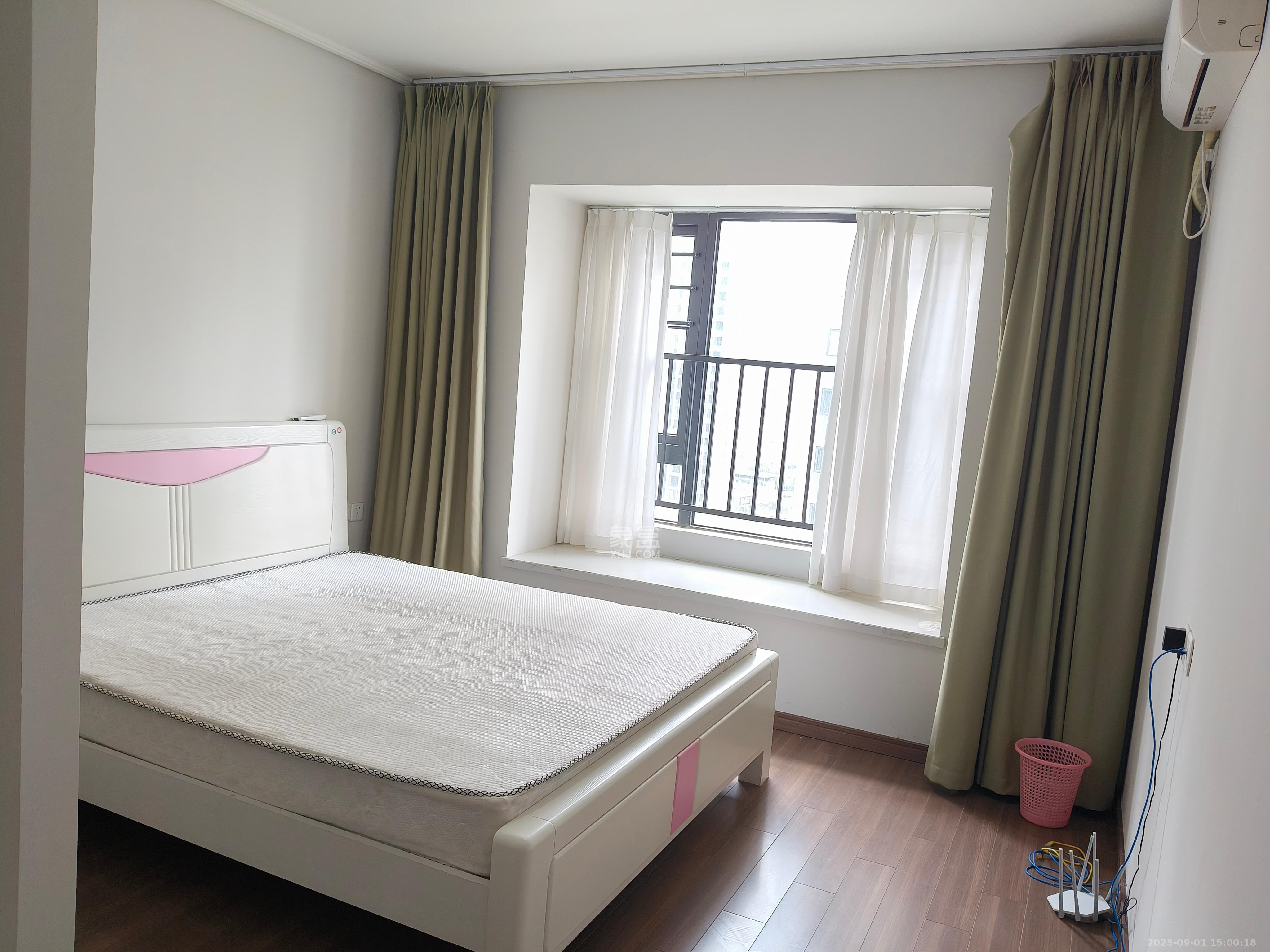 保利恒伟时光印象  4室2厅2卫    2600.0元/月室内图