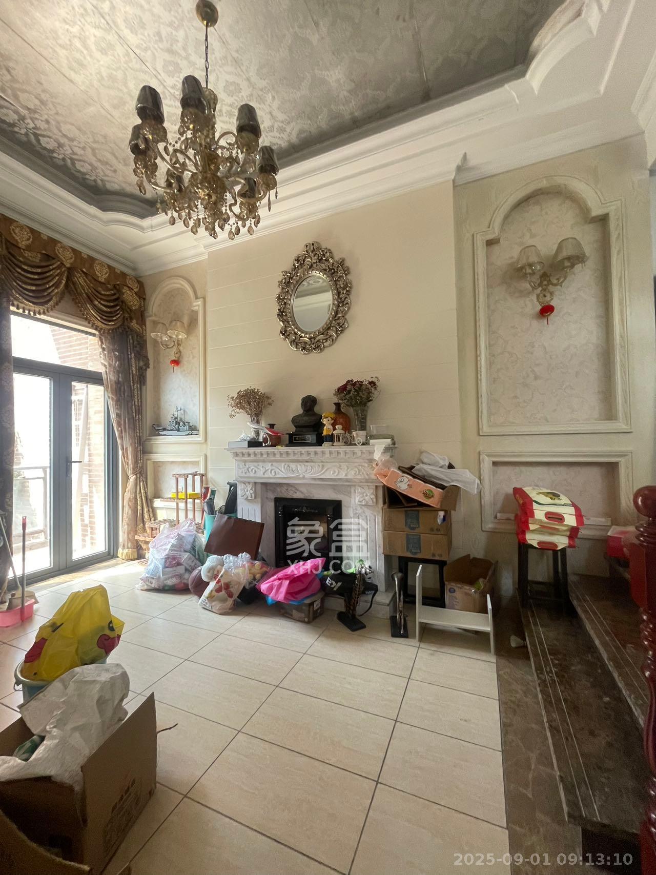 龙湾国际别墅  4室2厅3卫    7500.0元/月 龙湾国际别墅  4室2厅3卫    7500.0元/月室内图