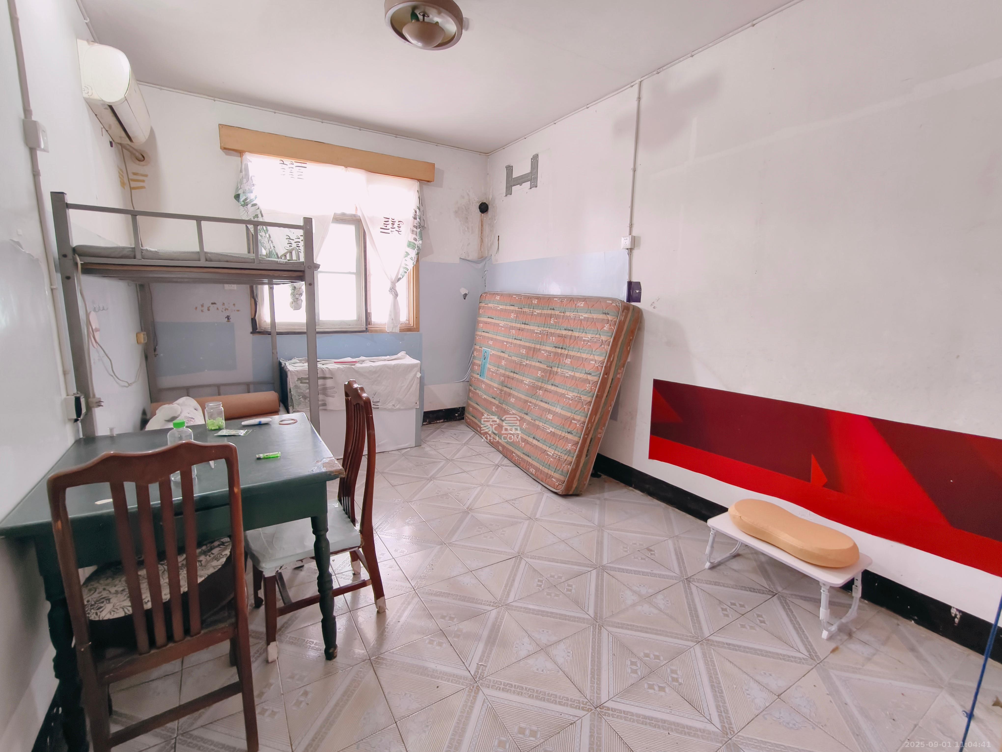 曙光路友阿宿舍 2室1厅1卫 1100.0元/月 曙光路友阿宿舍 2室1厅1卫 1100.0元/月室内图