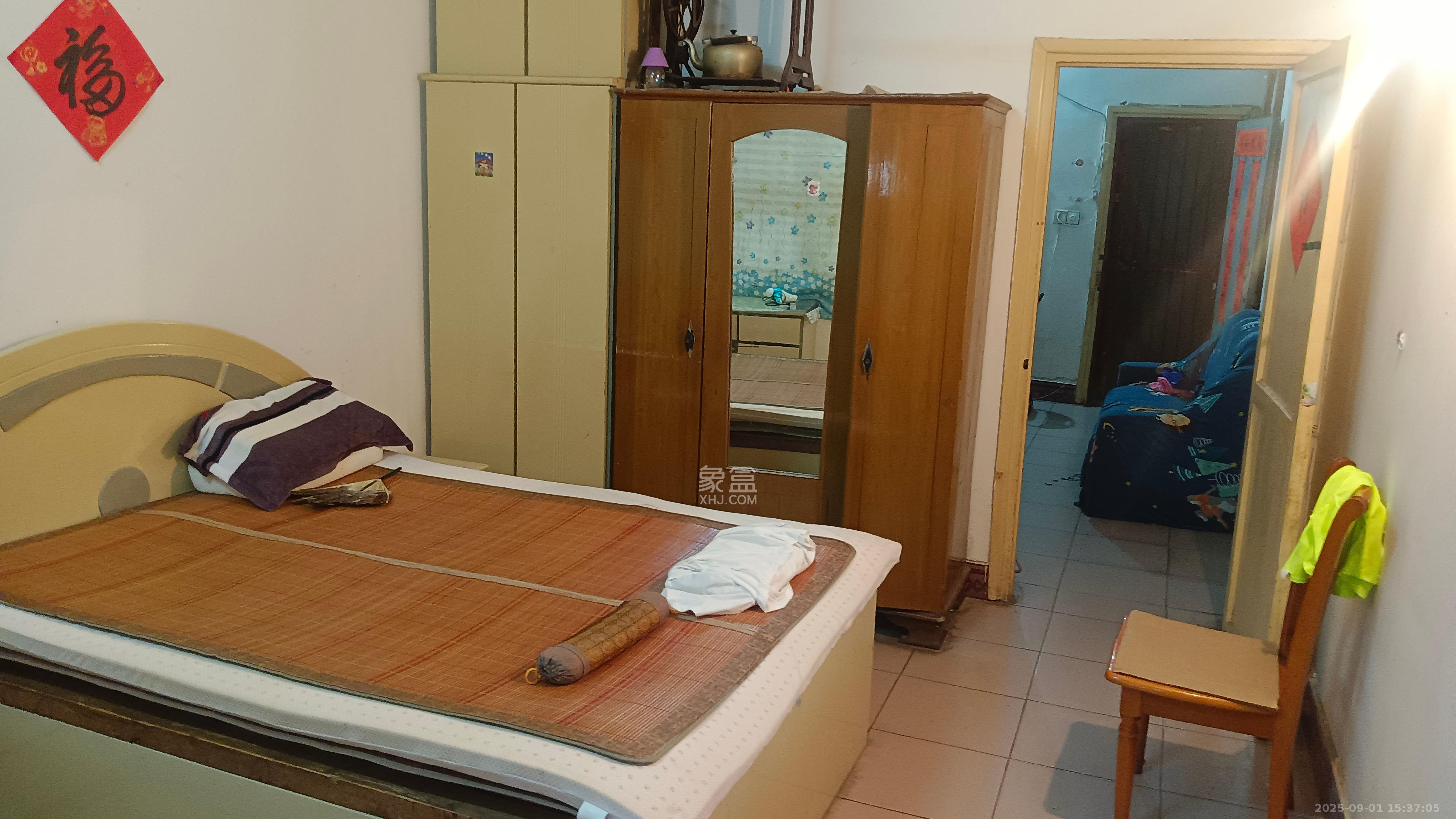 湖橡宿舍/湖橡小区 1室1厅1卫 1000.0元/月 湖橡宿舍/湖橡小区 1室1厅1卫 1000.0元/月室内图