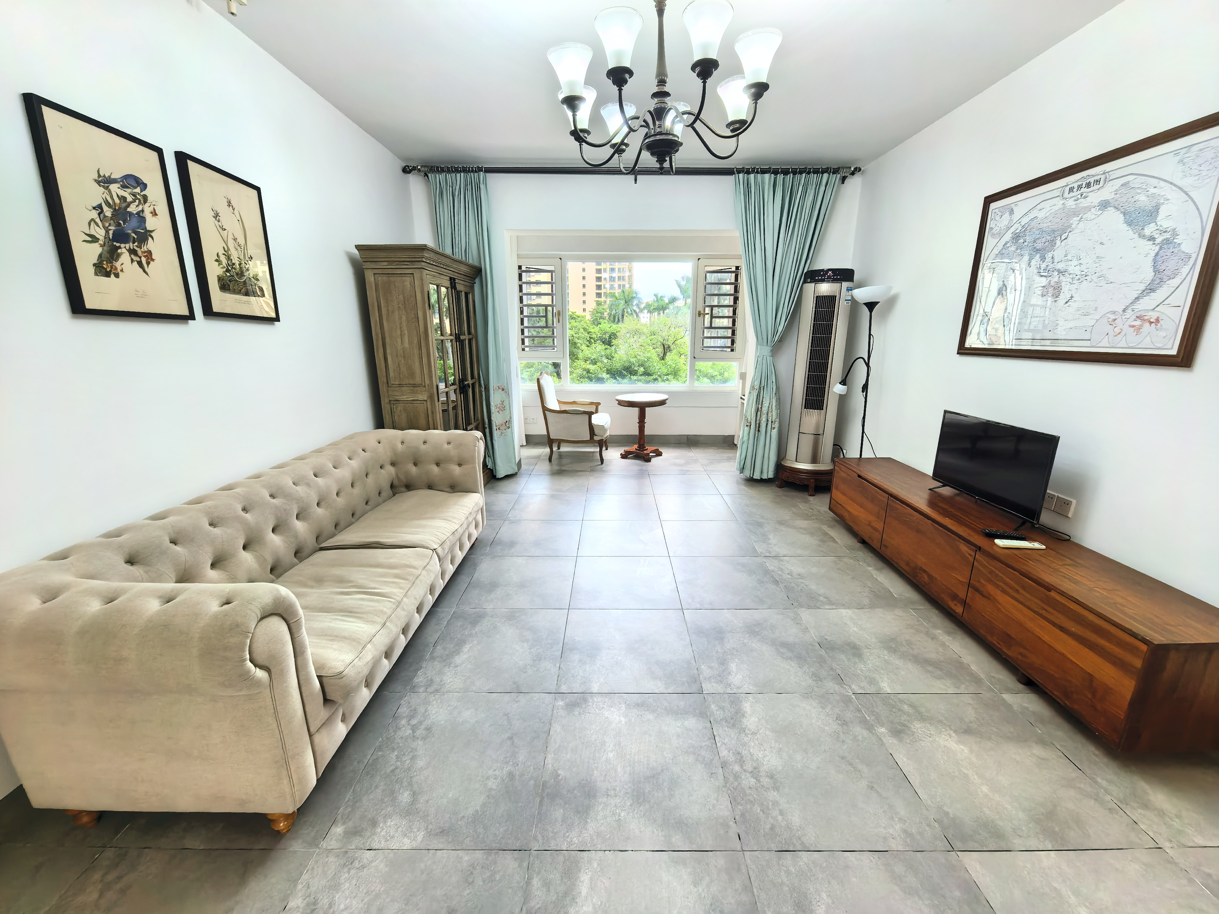 江畔人家 3室2厅2卫 3200.0元/月 江畔人家 3室2厅2卫 3200.0元/月室内图