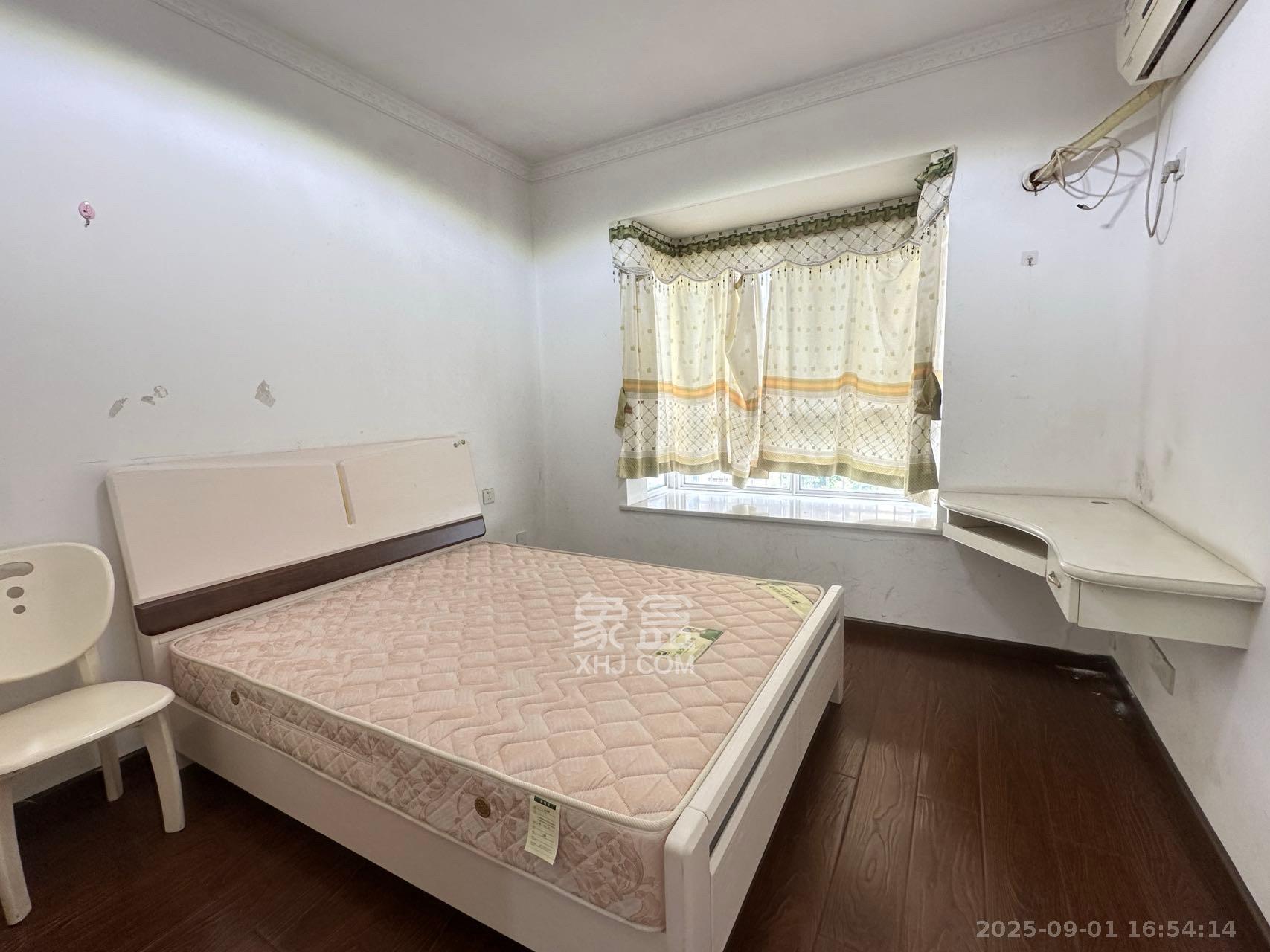 益安公寓  3室2厅2卫    2000.0元/月 益安公寓  3室2厅2卫    2000.0元/月室内图