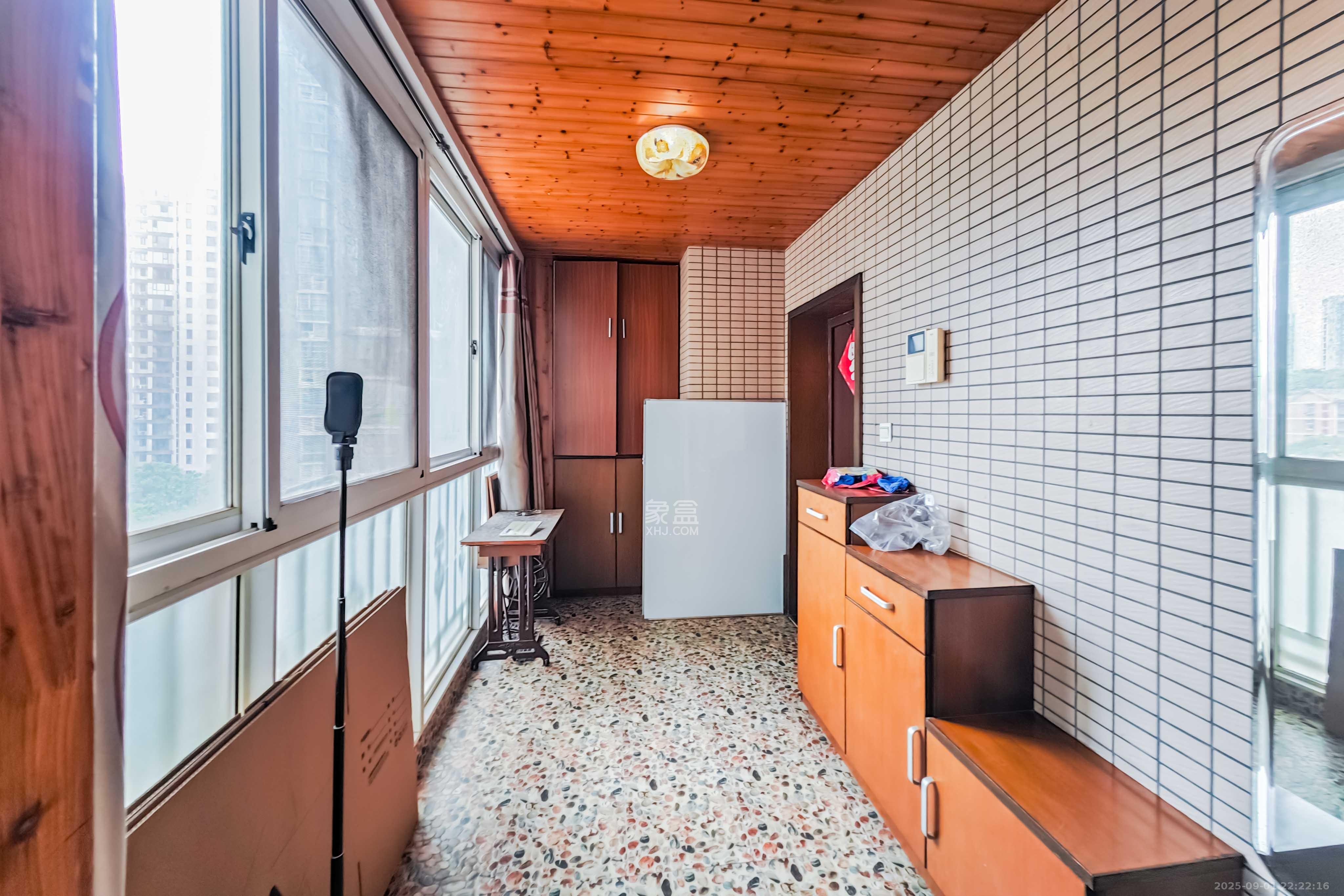 城市山水豪园（山水城市风景）  3室2厅2卫   120.00万其他