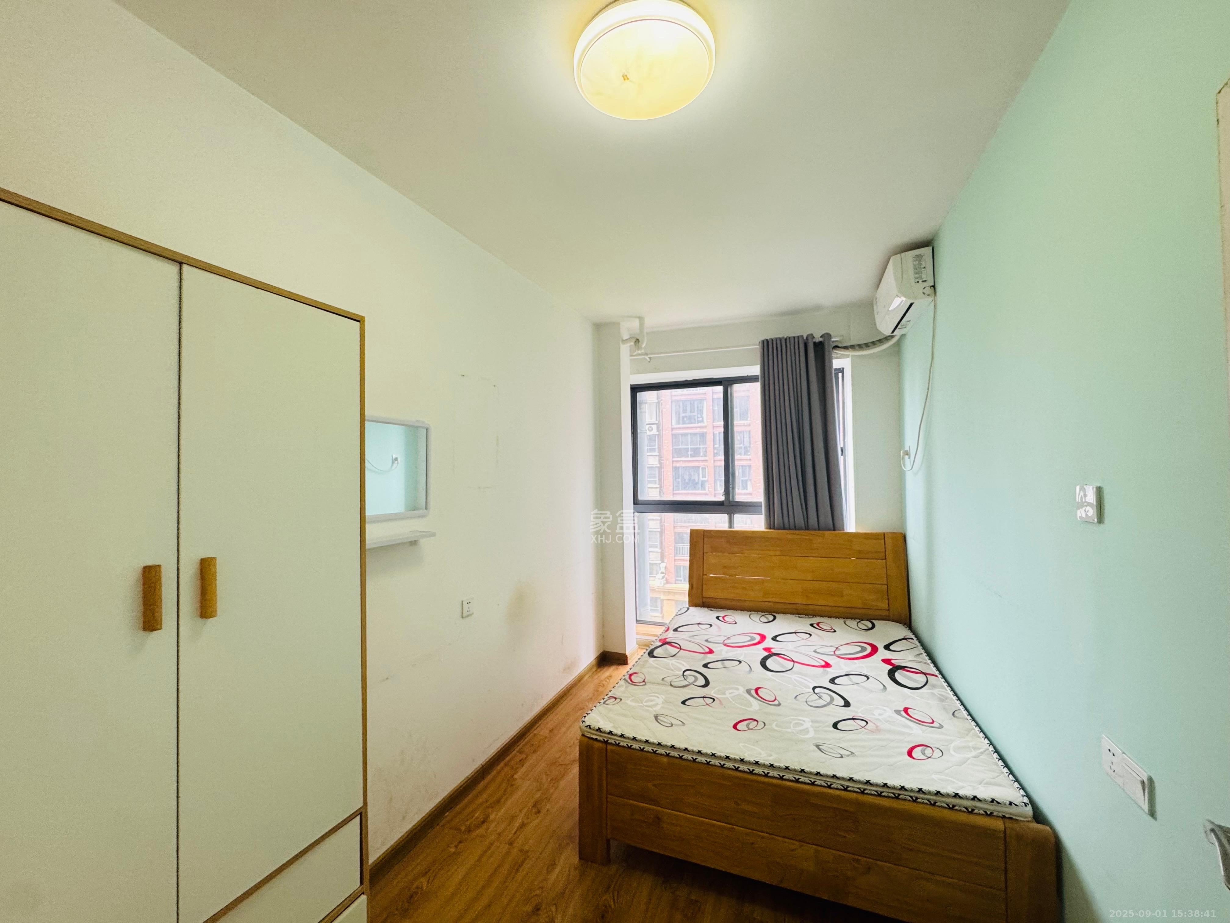 半山壹号 4室2厅2卫 3500.0元/月 半山壹号 4室2厅2卫 3500.0元/月室内图