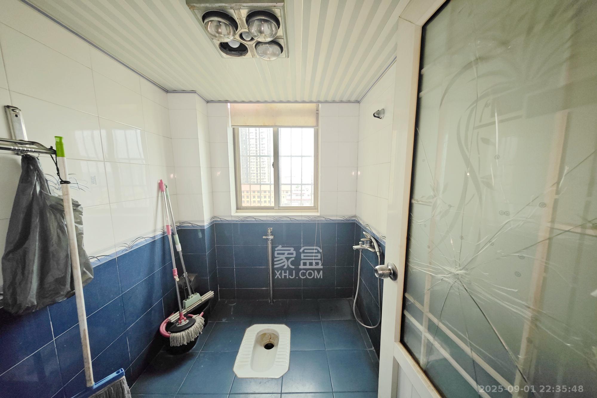 宏轩花苑  3室2厅1卫    105.8万其他