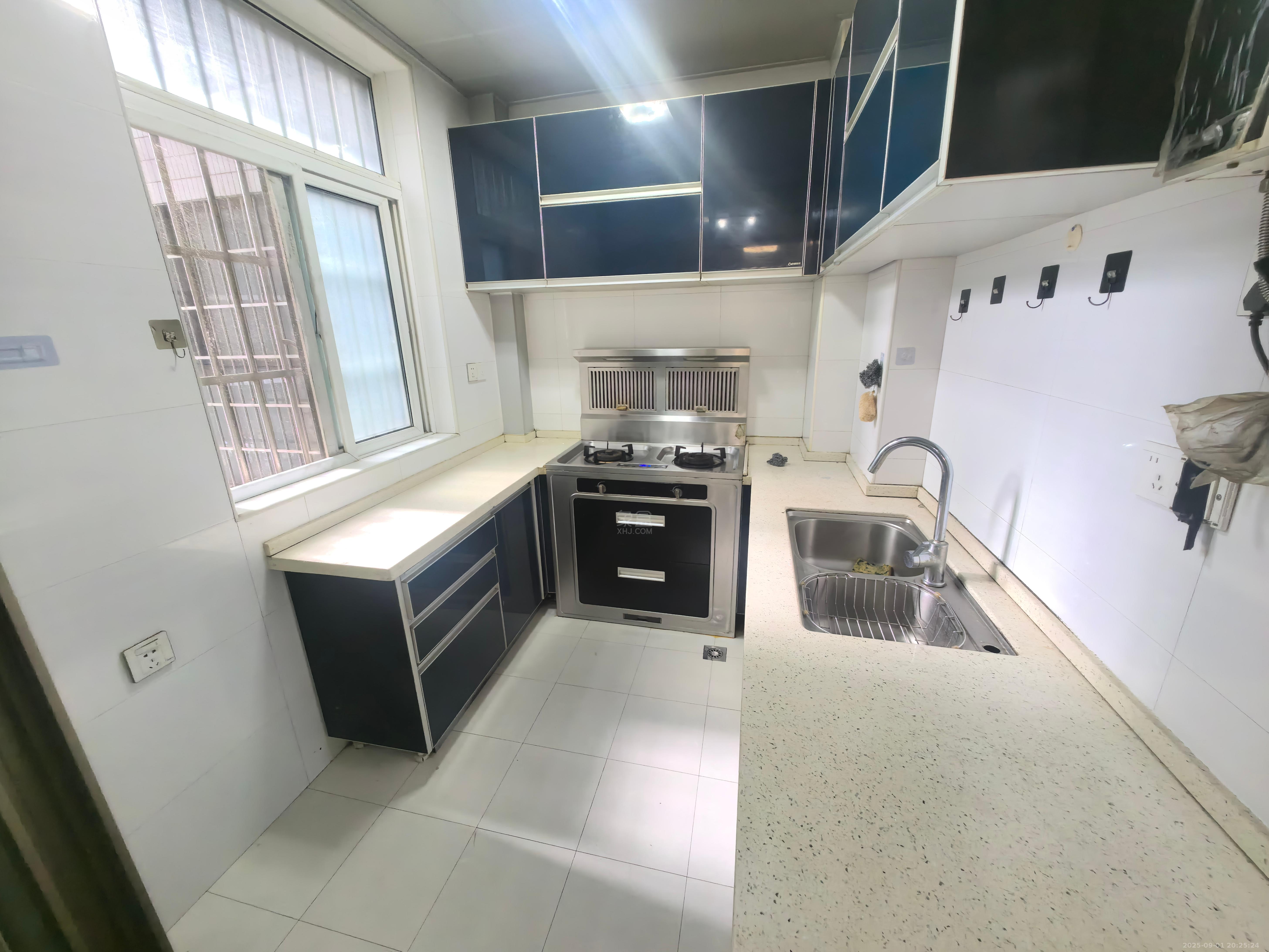 印象华都 2室2厅1卫 1300.00元/月 印象华都 2室2厅1卫 1300.00元/月室内图