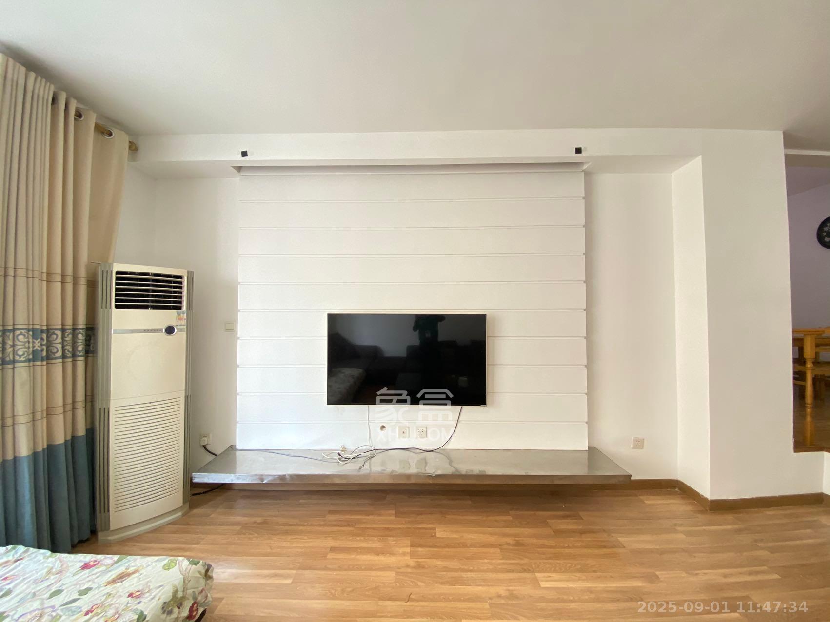 中江国际花城  3室2厅2卫    3800.0元/月室内图