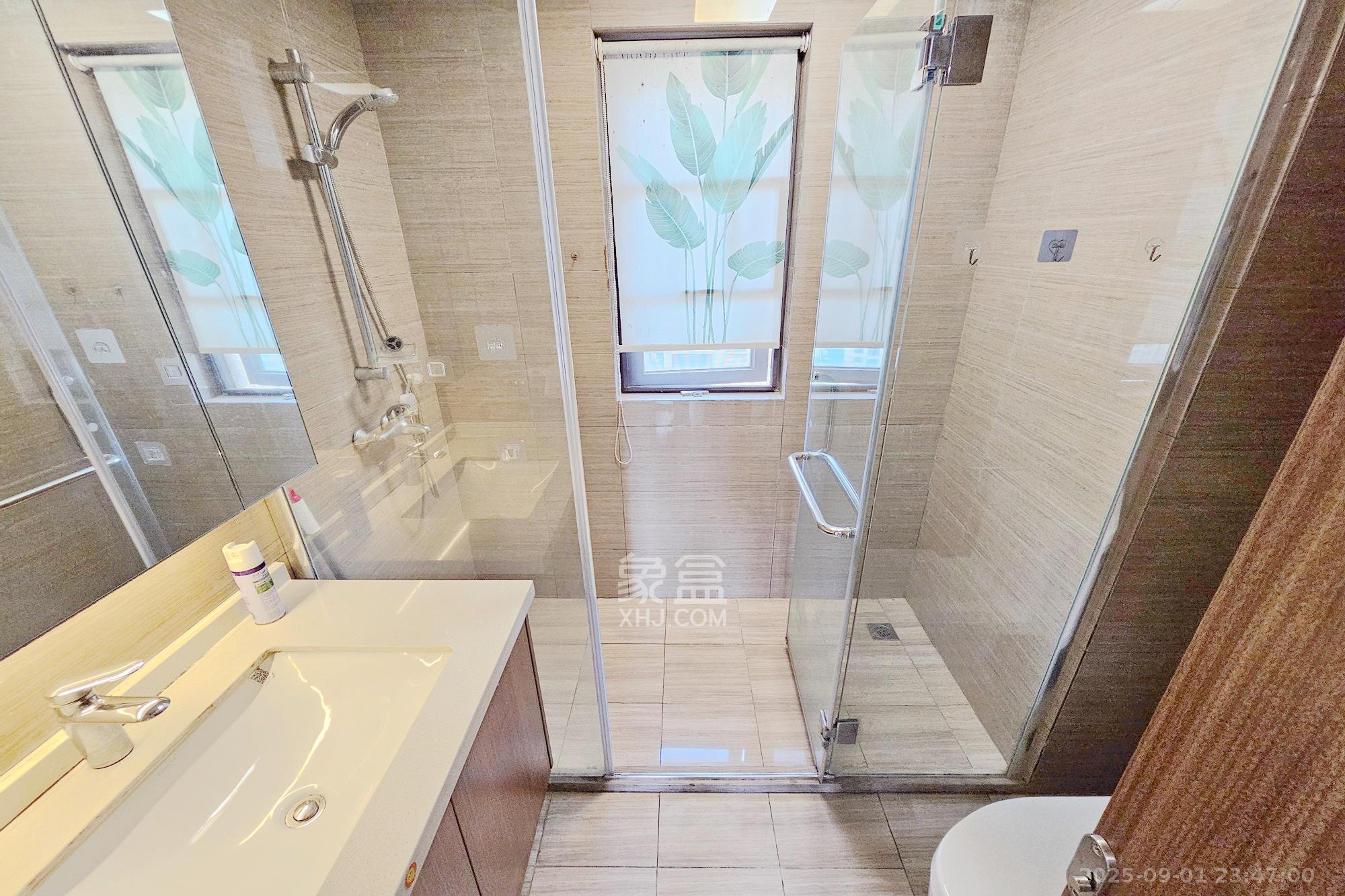 阳光城尚东湾蓝莓苑  4室2厅2卫    130.0万 阳光城尚东湾蓝莓苑  4室2厅2卫    130.0万其他