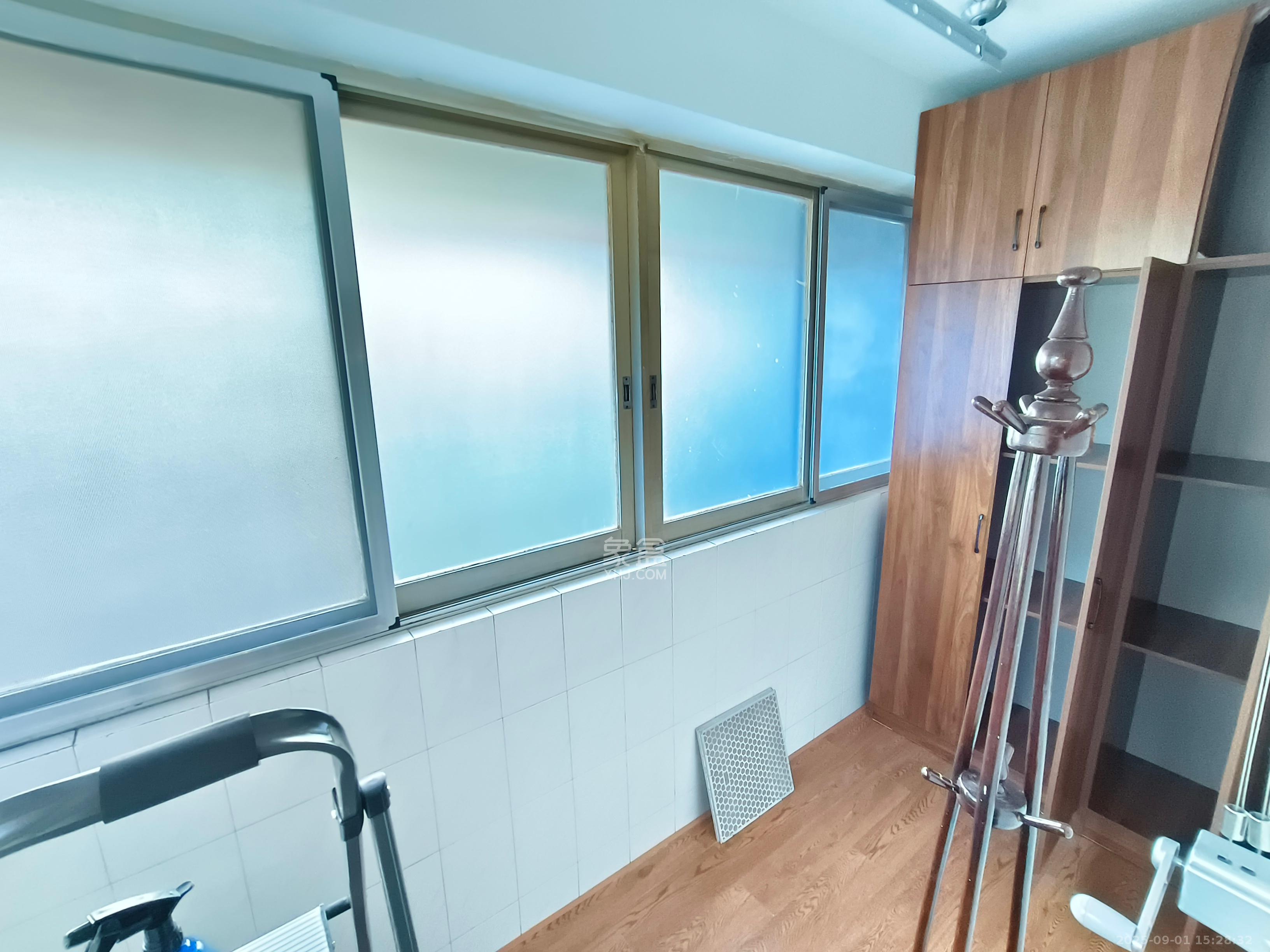 蒋家垅社区  2室1厅1卫    1800.0元/月 蒋家垅社区  2室1厅1卫    1800.0元/月室内图