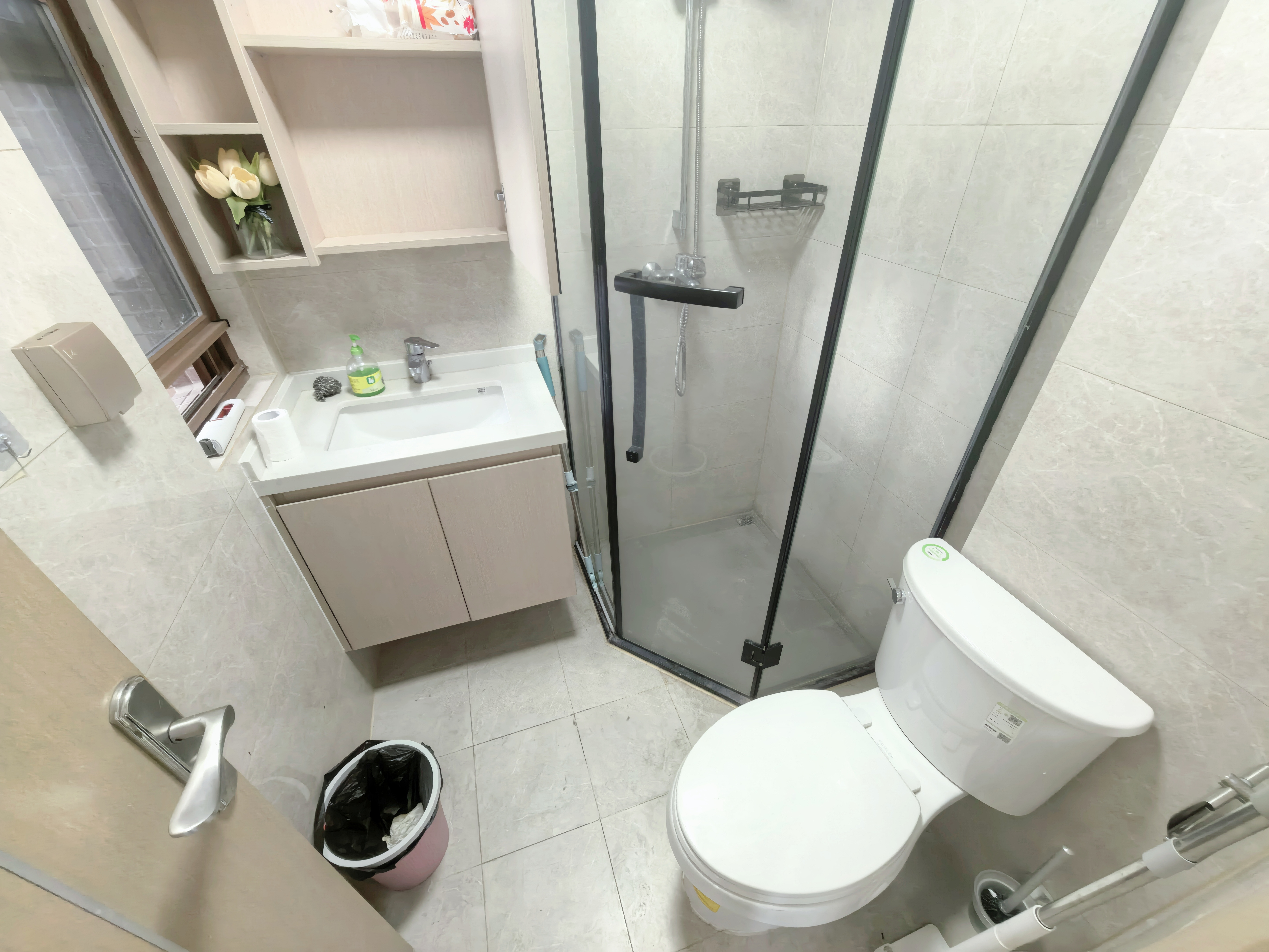 金龙城市广场二期  1室1厅1卫    2800.0元/月 金龙城市广场二期  1室1厅1卫    2800.0元/月室内图