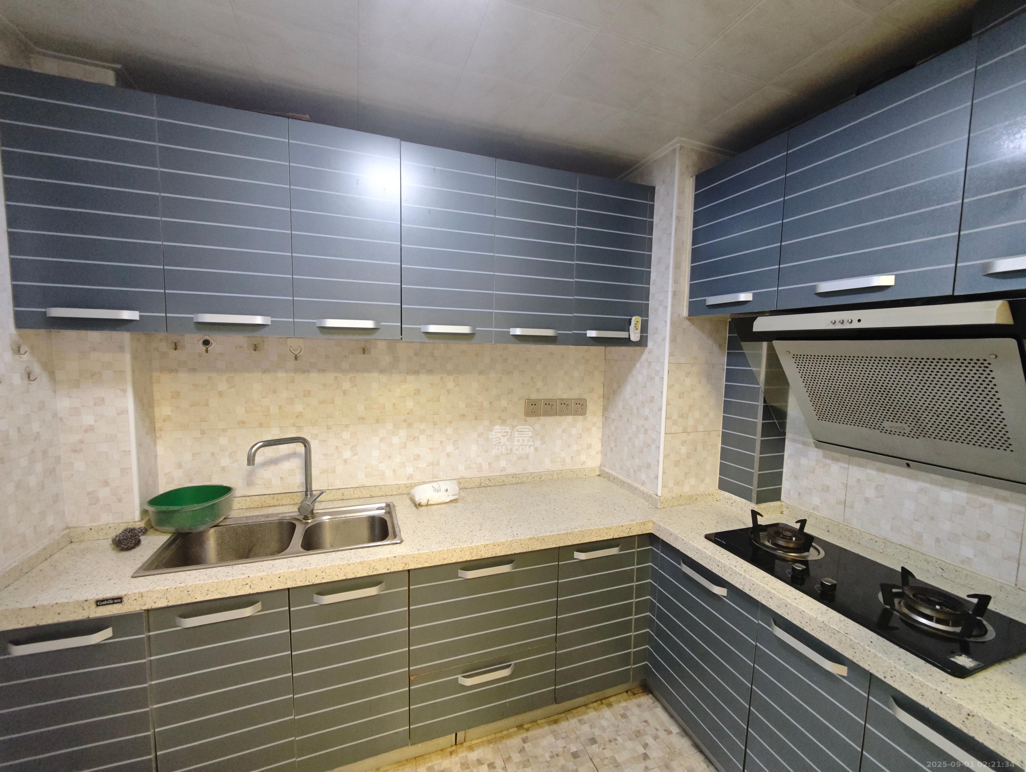 天天向上  3室2厅1卫    2800.0元/月 天天向上  3室2厅1卫    2800.0元/月室内图