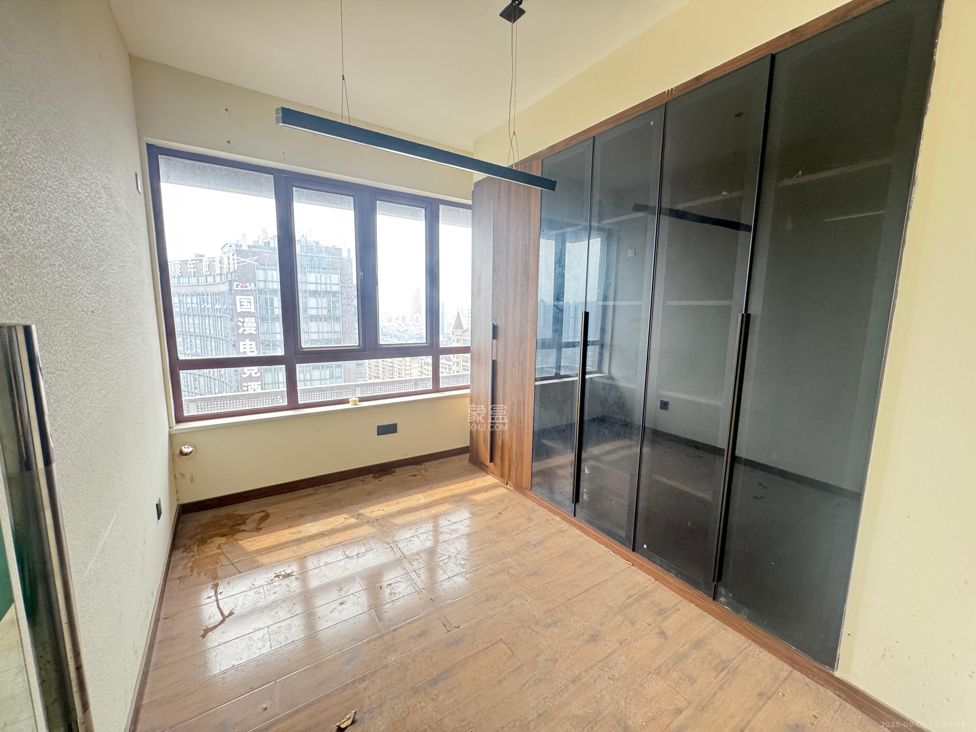 中惠锦堂 3室2厅2卫 3200.0元/月 中惠锦堂 3室2厅2卫 3200.0元/月室内图