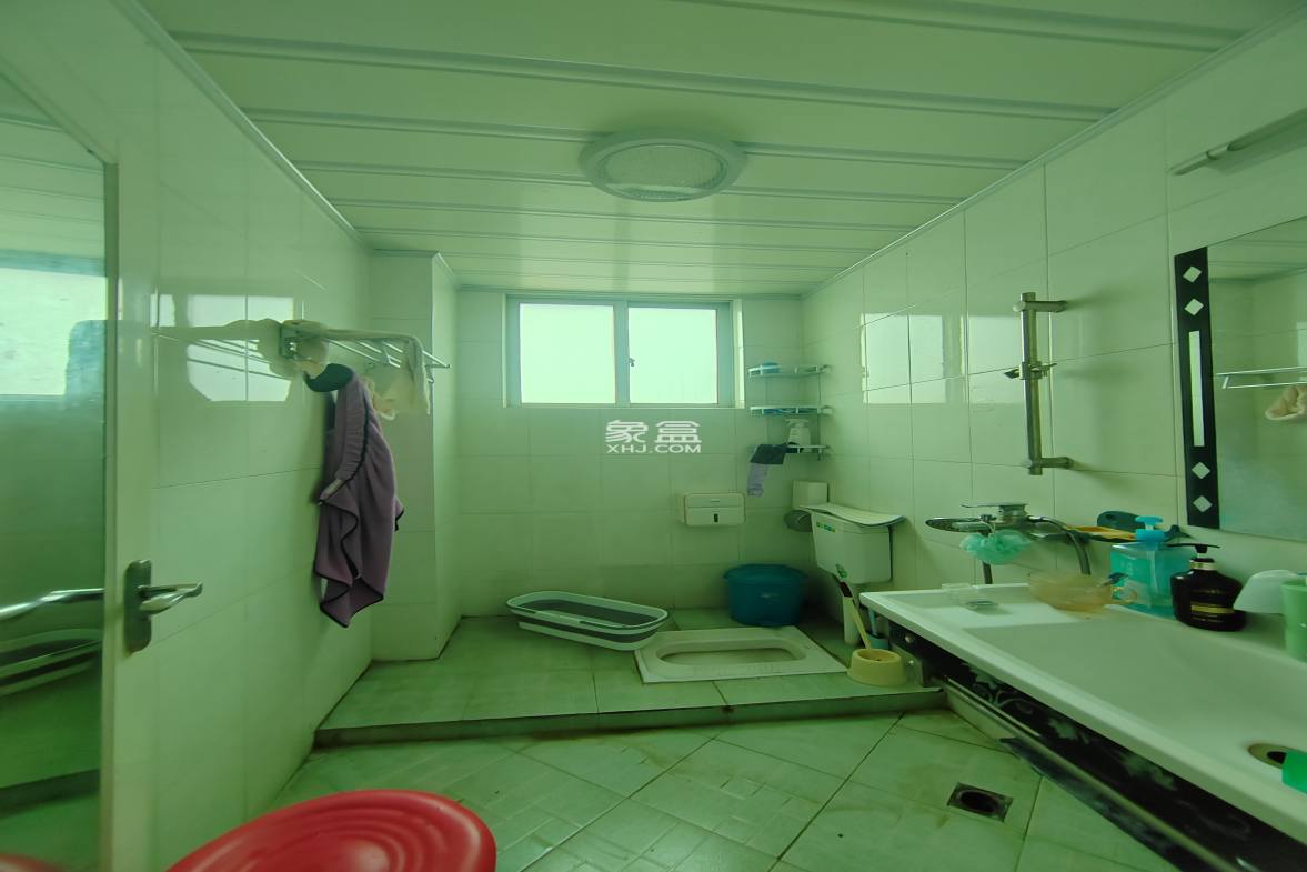 雅庄花园  3室2厅2卫    3500.0元/月 雅庄花园  3室2厅2卫    3500.0元/月室内图