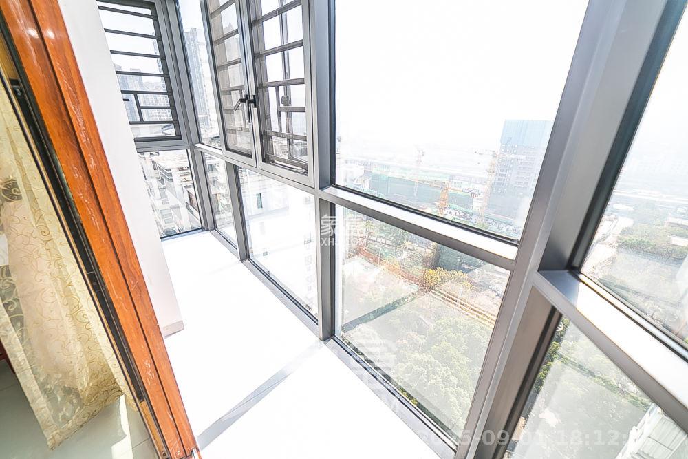 逸景苑 3室2厅2卫 2000.0元/月 逸景苑 3室2厅2卫 2000.0元/月室内图