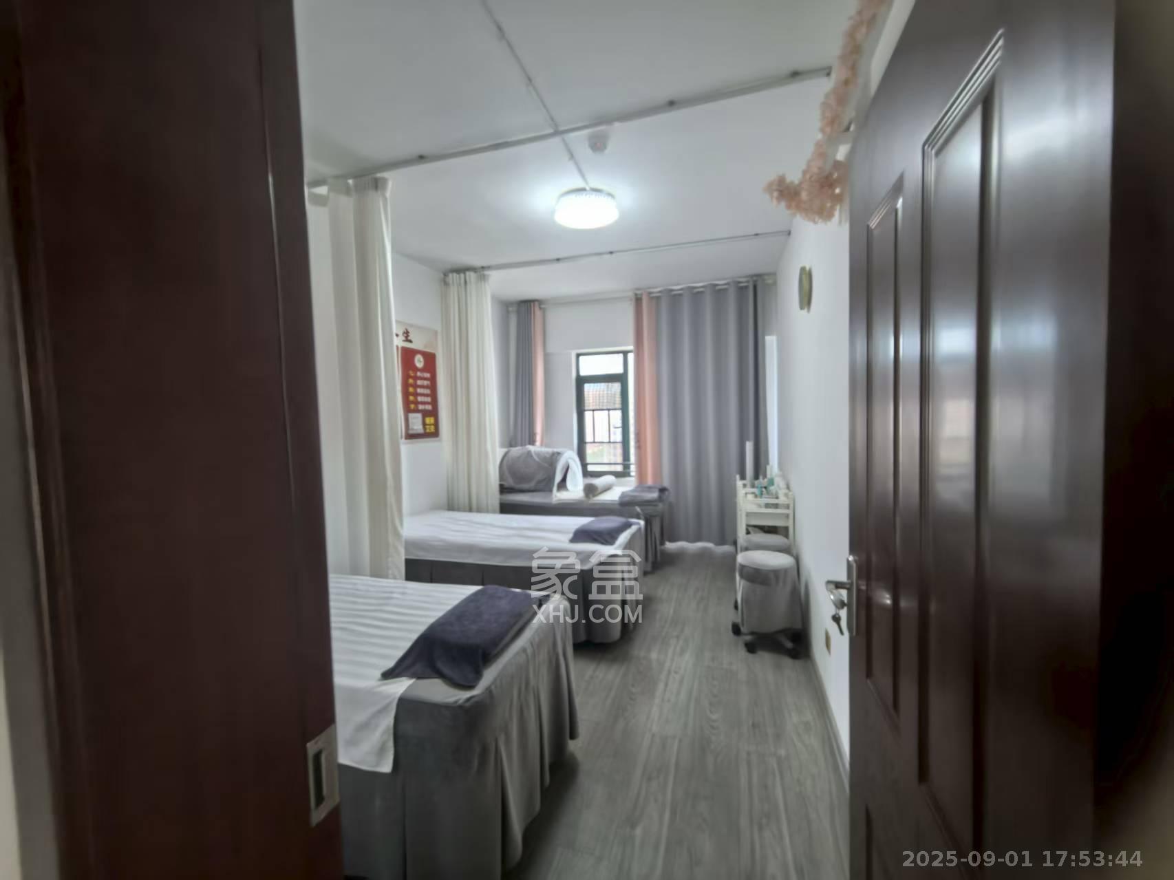 创世纪广场  2室1厅1卫    1700.0元/月 创世纪广场  2室1厅1卫    1700.0元/月