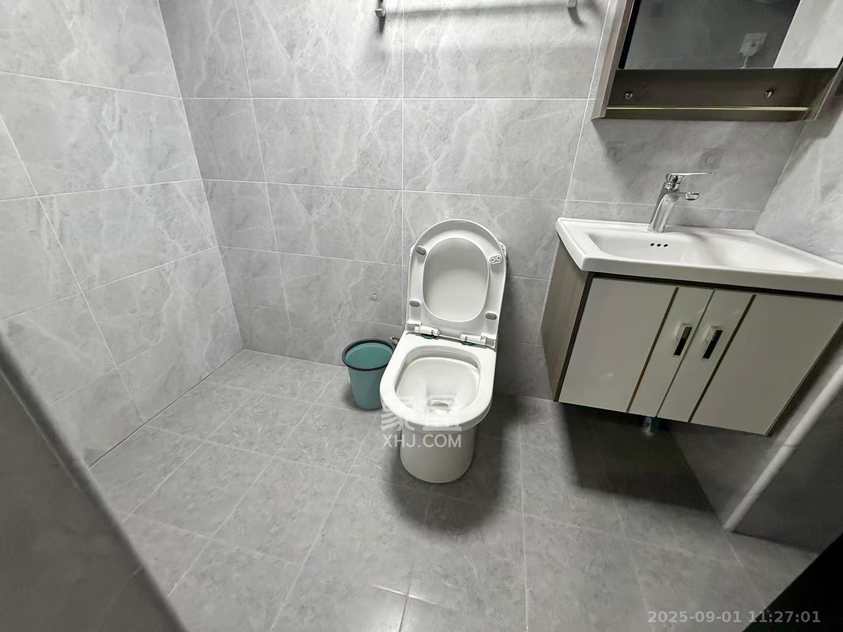 藏珑湖上公馆  1室1厅1卫    2500.0元/月室内图