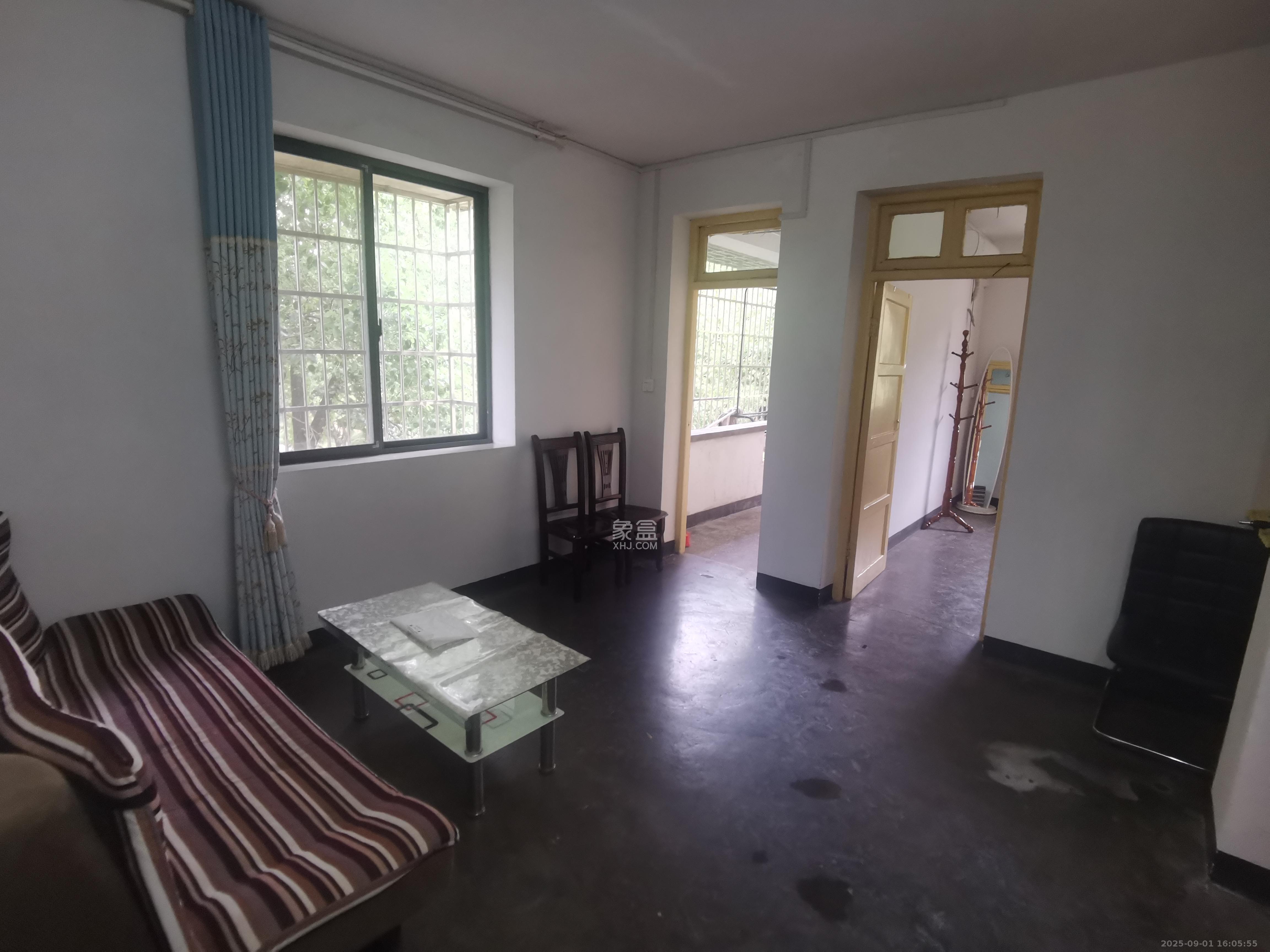 桔园小区1-8片 1室0厅0卫 1150.0元/月 桔园小区1-8片 1室0厅0卫 1150.0元/月室内图