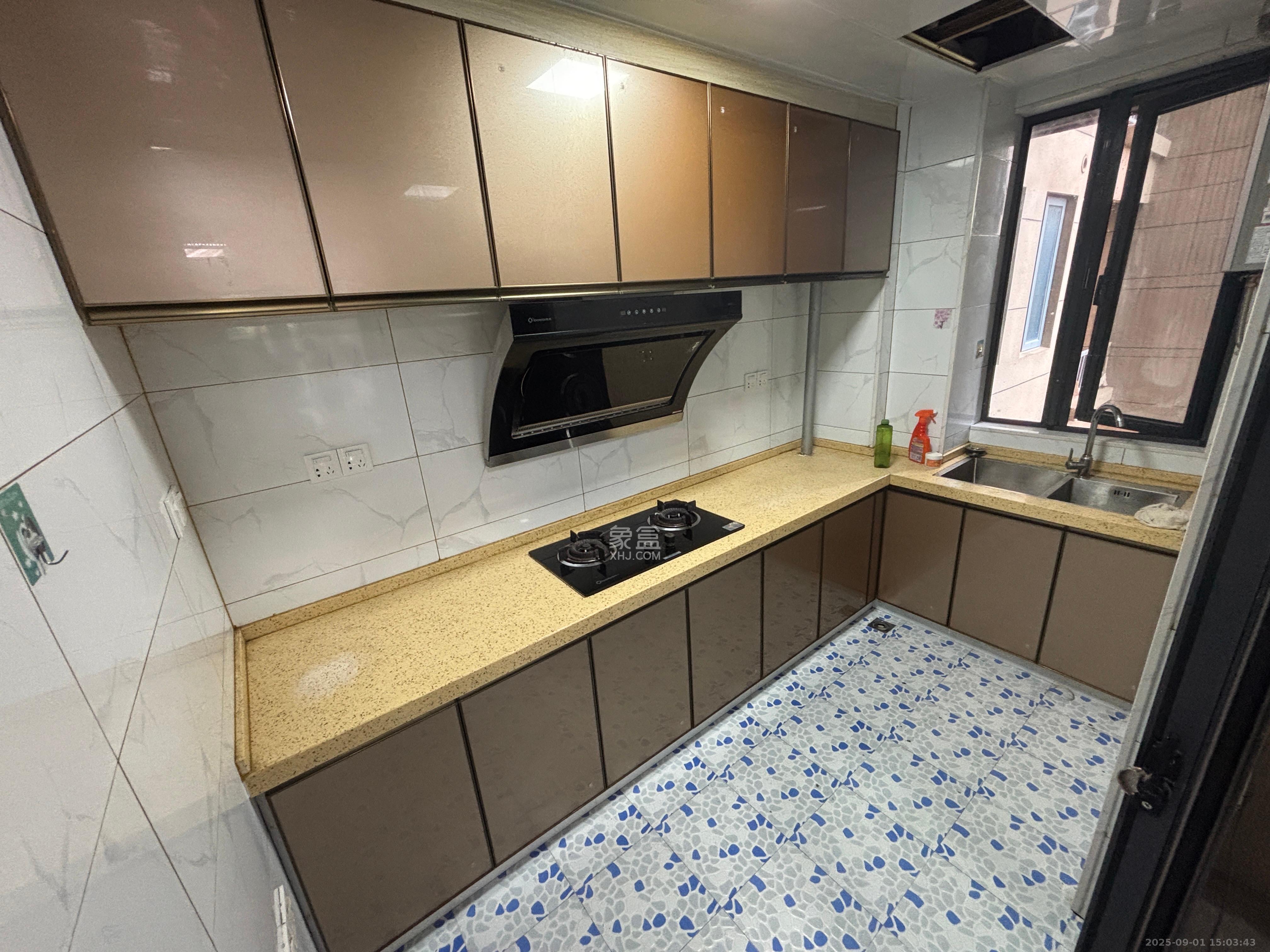 金南家园三期 2室2厅1卫 2300.0元/月 金南家园三期 2室2厅1卫 2300.0元/月室内图