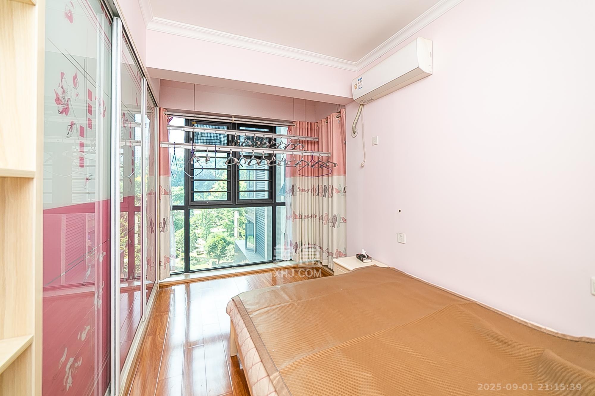 慢步江湾 4室2厅2卫 118.0万 慢步江湾 4室2厅2卫 118.0万卧室