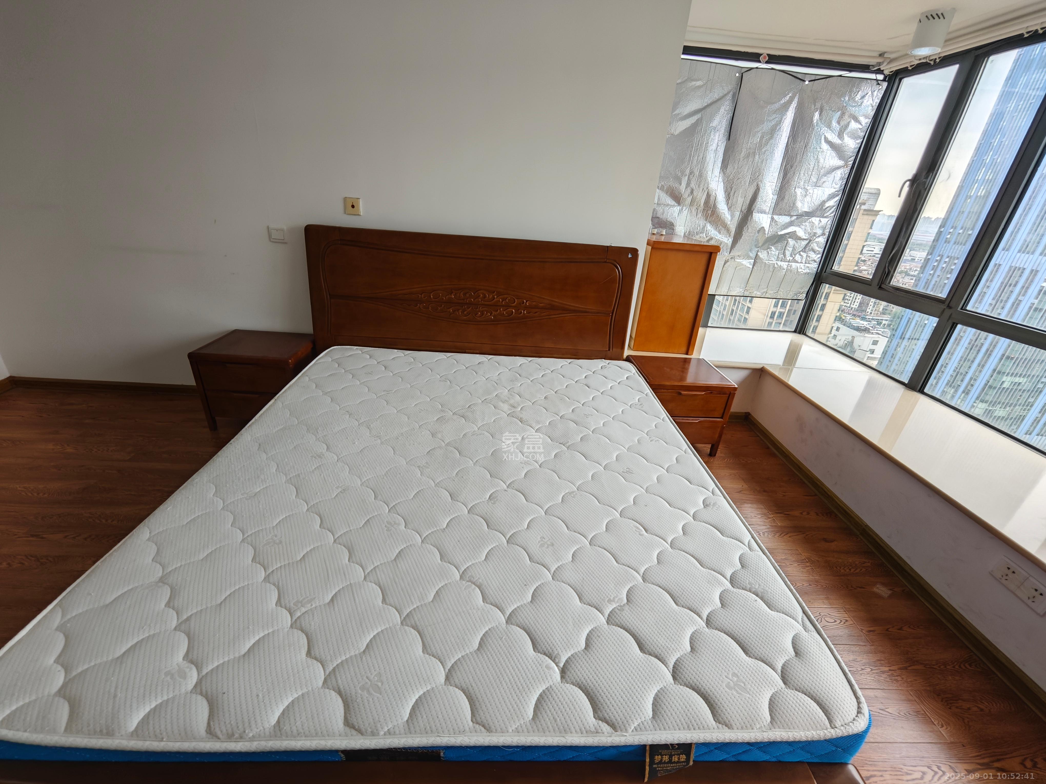 恒基凯旋门一二期  3室2厅2卫    2600.0元/月室内图