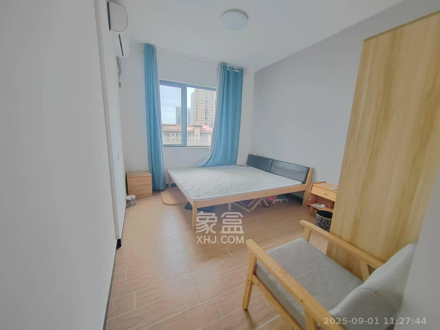 荣盛岳麓峰景  3室2厅2卫    1800.0元/月 荣盛岳麓峰景  3室2厅2卫    1800.0元/月室内图