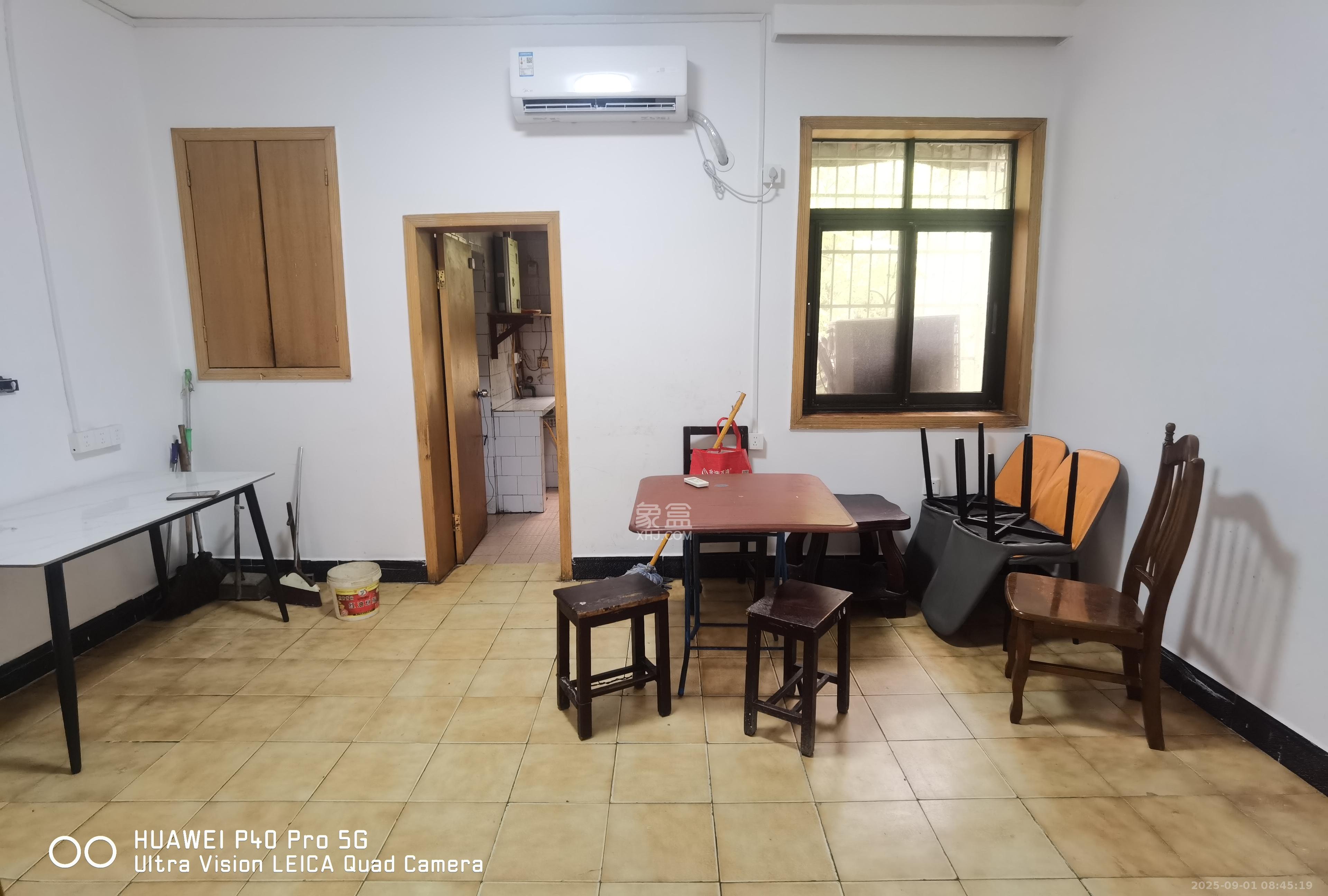 古堆山小区国家电网宿舍 2室1厅1卫 900.0元/月 古堆山小区国家电网宿舍 2室1厅1卫 900.0元/月室内图