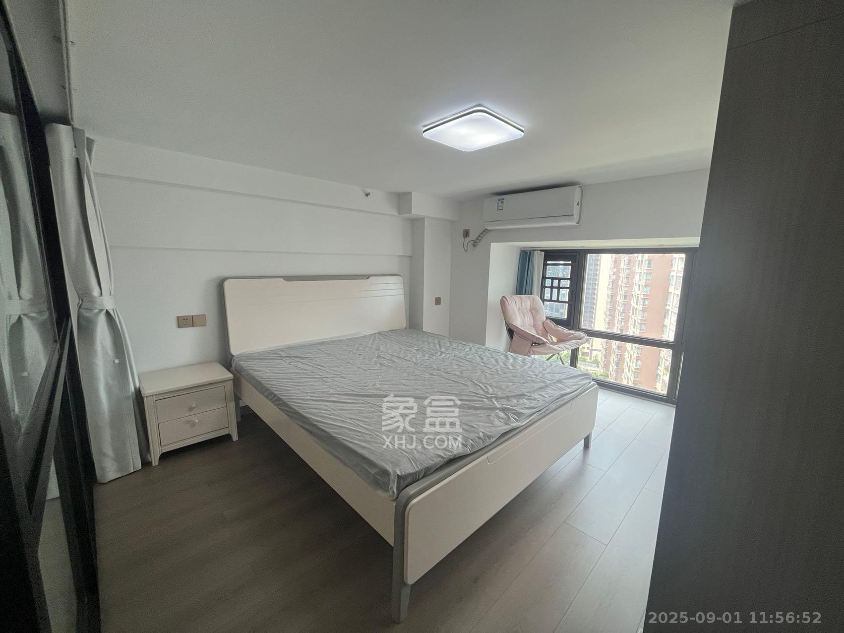弘阳时光里  2室1厅1卫   2300.00元/月室内图
