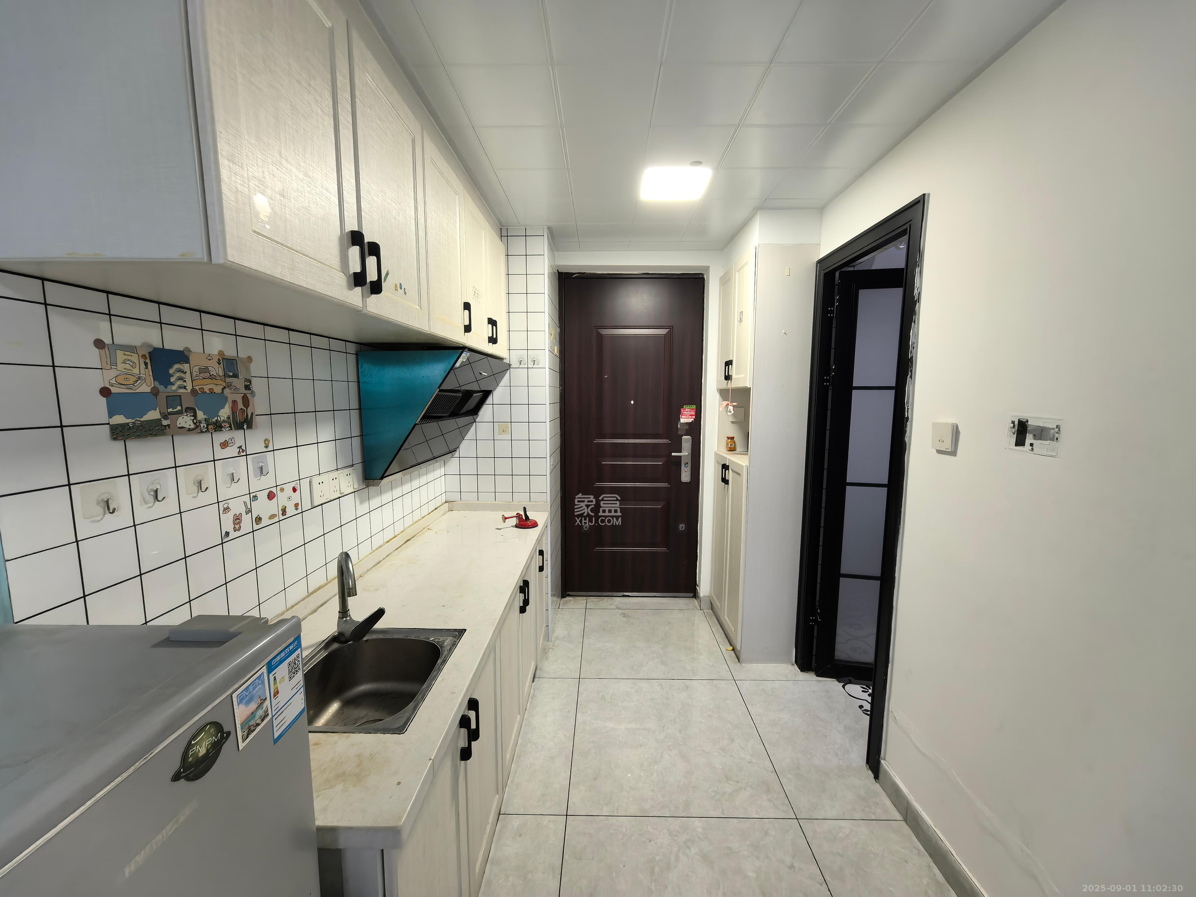 中海新城熙岸（中信新城五期）  1室0厅1卫    1200.0元/月室内图