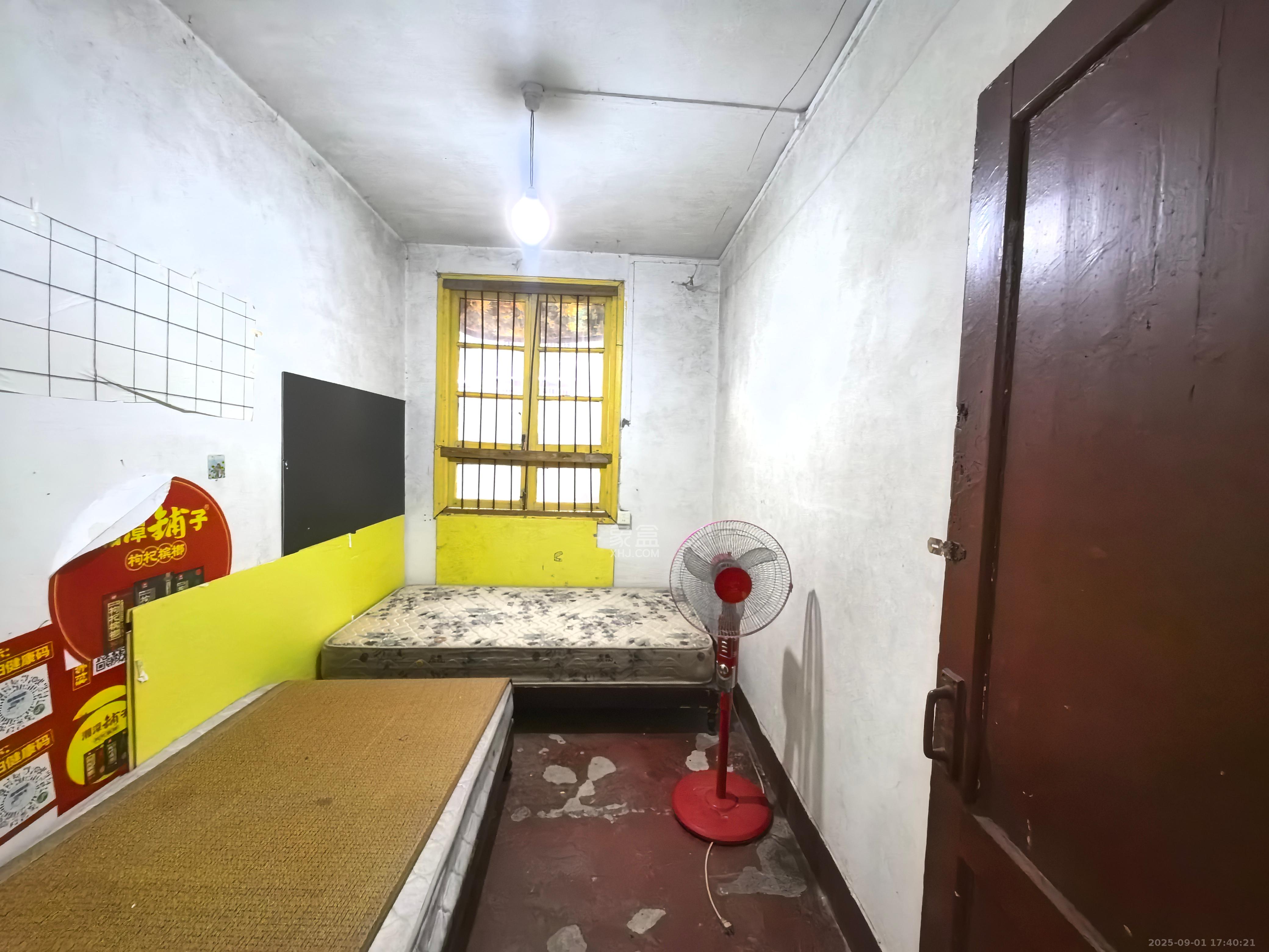 左家塘二建  3室2厅1卫    1400.0元/月室内图