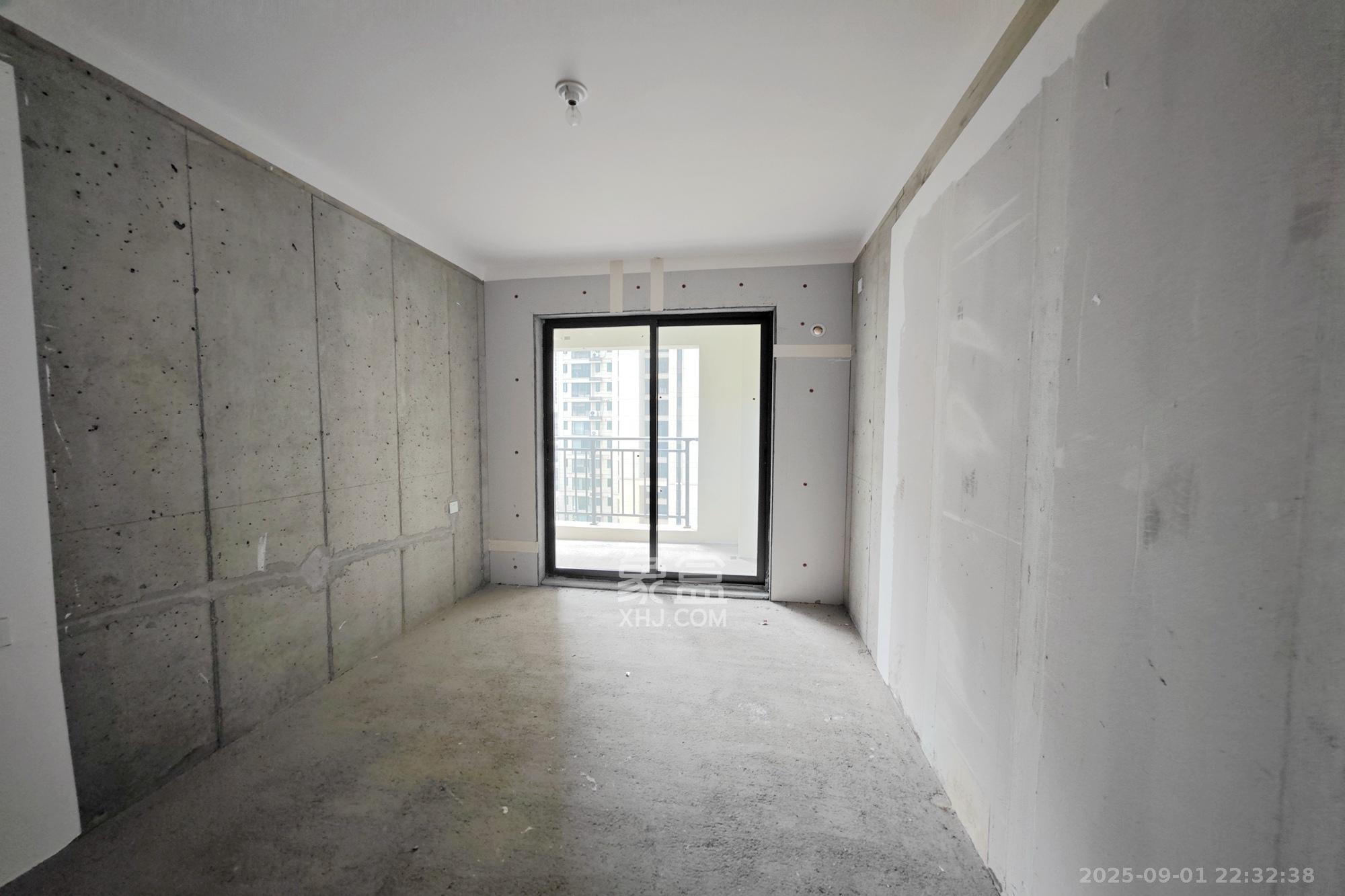 旭辉国悦府  4室2厅2卫    149.8万卧室